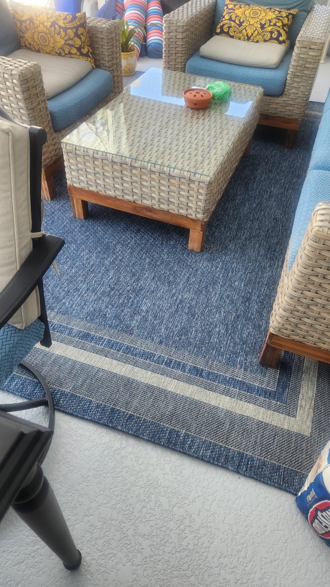 Unique Loom Outdoor Border Collection Area Rug - Soft Border (7' 1