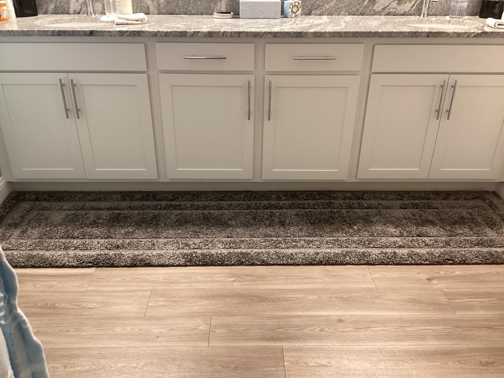 SAFAVIEH Florida Shag Collection Area Rug - 5' Round, Creme & Creme, Border Design, Non-Shedding & Easy Care, 1.2-inch Thick Ideal for High Traffic Areas in Living Room, Bedroom (SG454-1111) customer photo 2