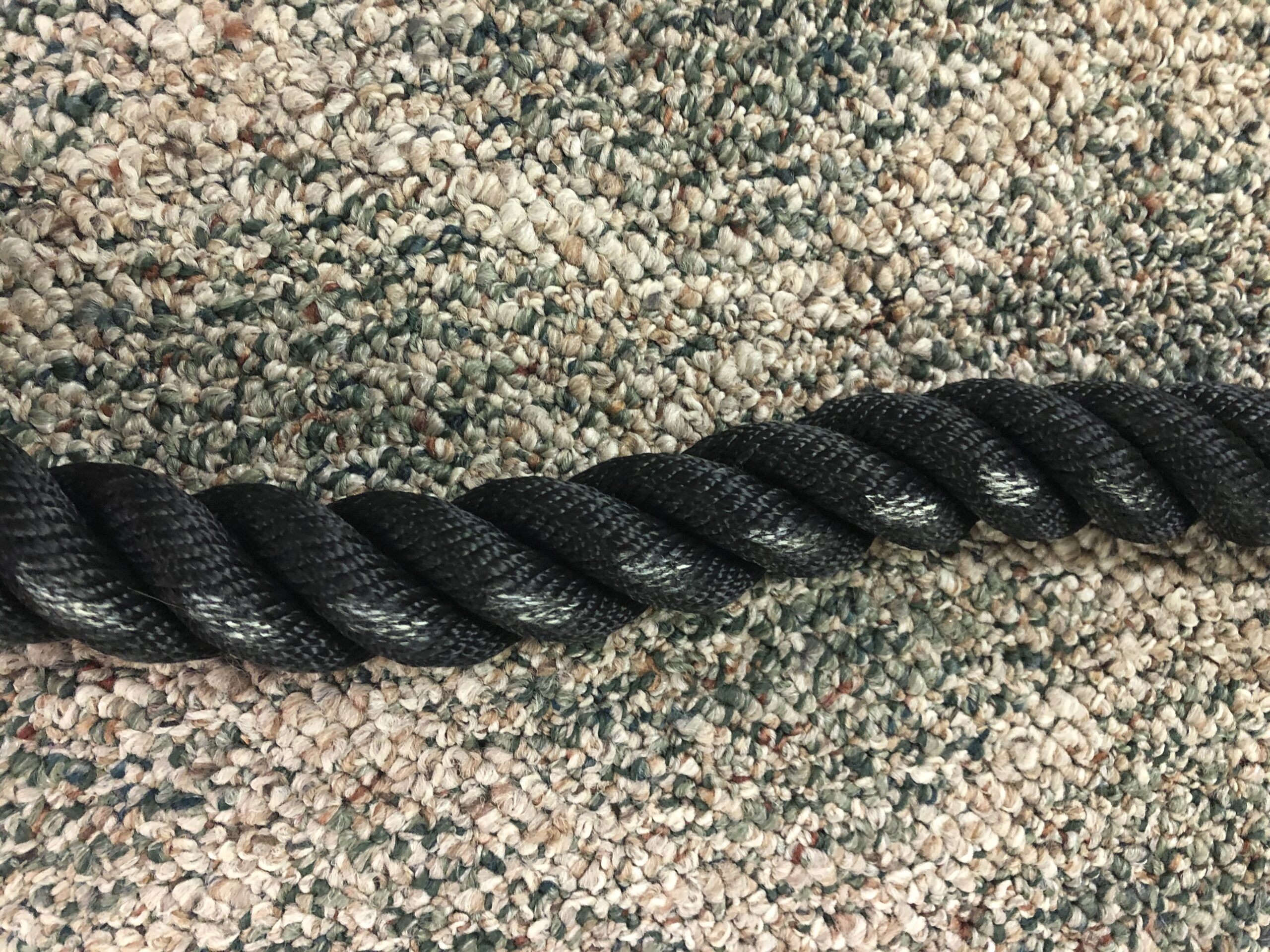Titan Fitness Battle Rope 30ft x 1.5in, Poly Dacron Heavy Rope for Home Gym Conditioning Workouts, Cross-Train, Strength Training Exercises customer photo 2
