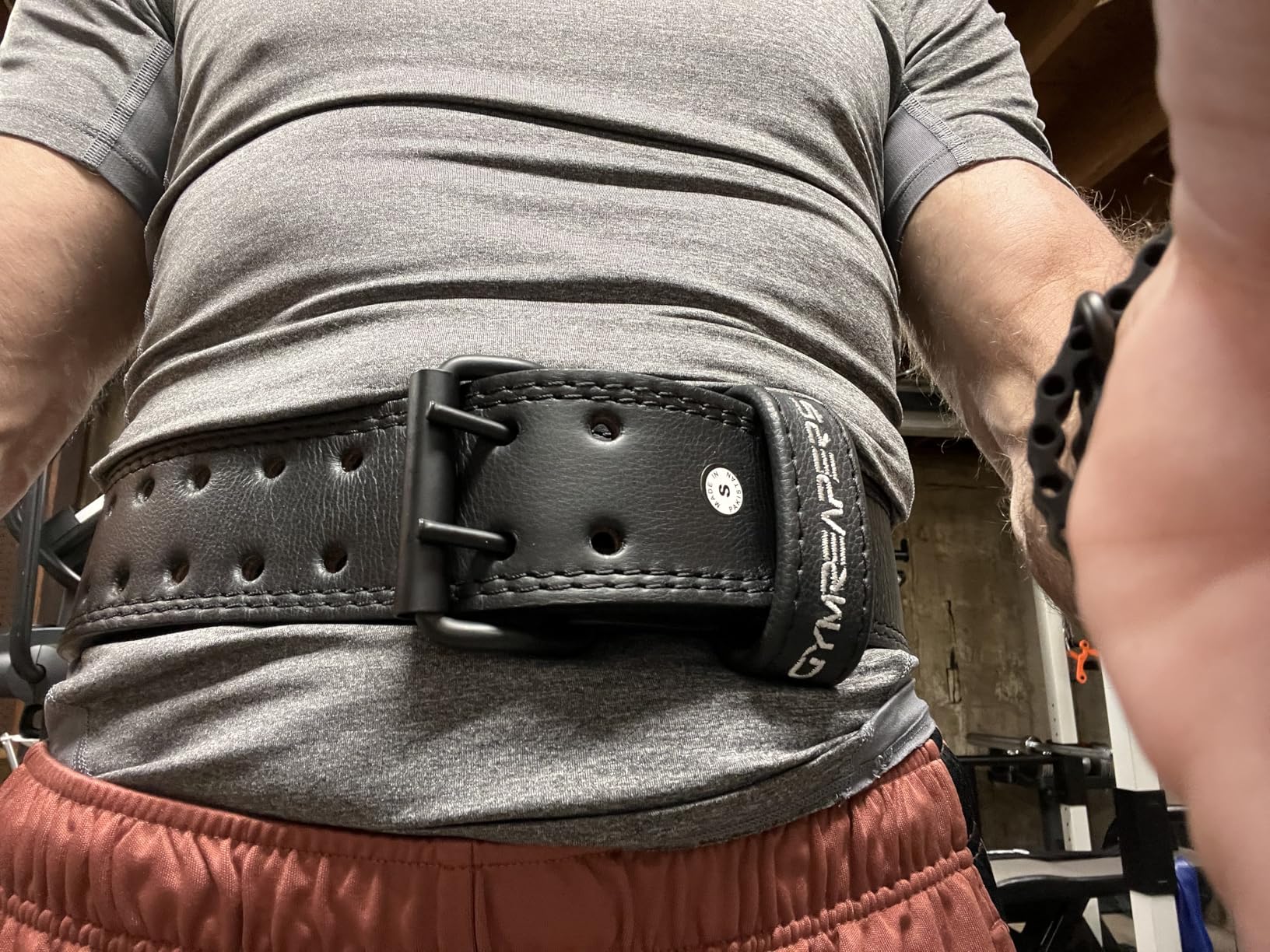 Gymreapers Leather Weightlifting Belt for Bodybuilding, Squatting, Lower Back Support & Back Pain - Real Leather, Adjustable Buckle Sizing - Men Women customer photo 1