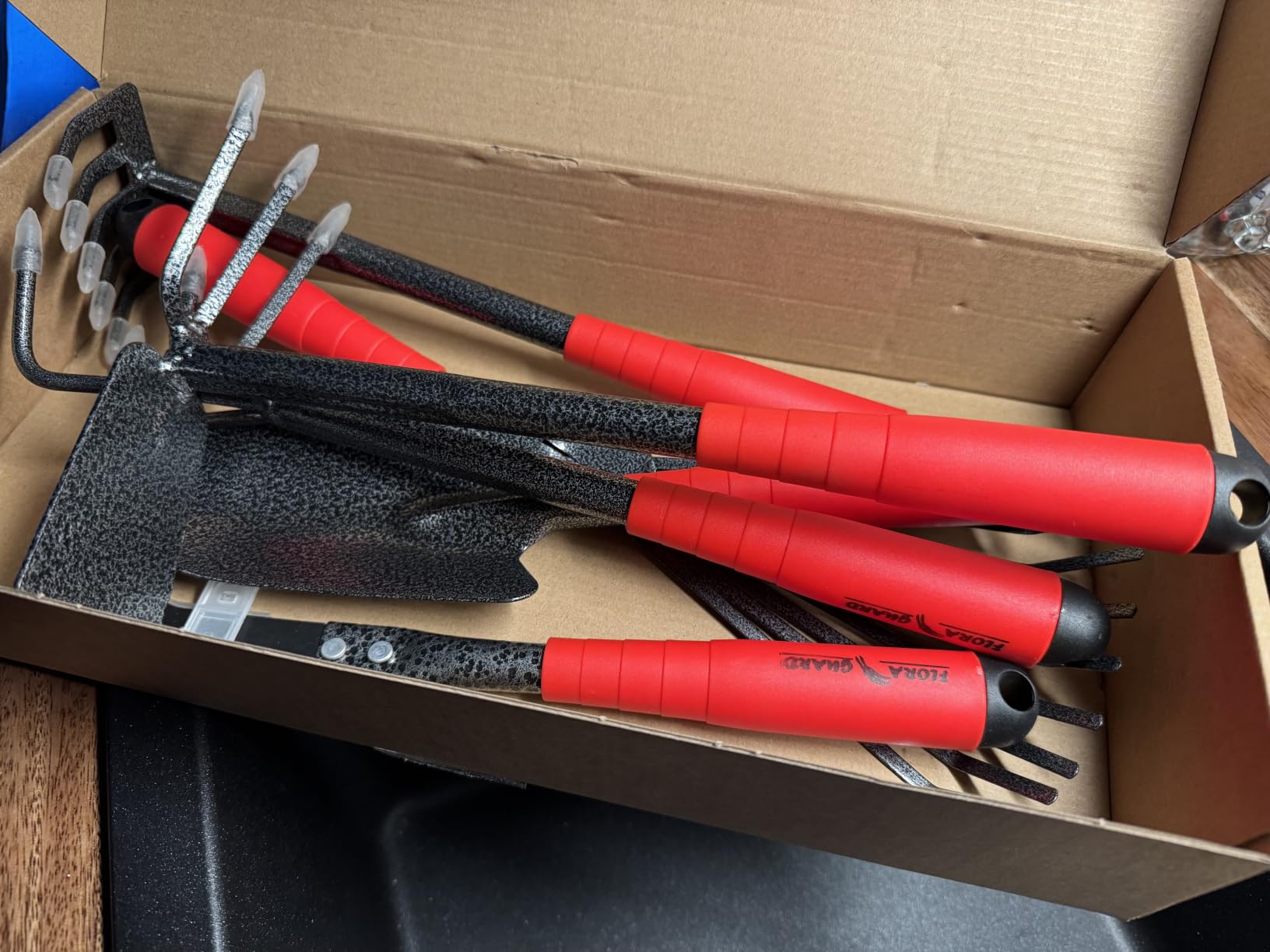 FLORA GUARD 6-Piece Garden Tool Set | Heavy Duty Gardening Hand Tools with High Carbon Steel Including Trowel, Rakes, 2-in-1 Hoe and Crack Weeder customer photo 1