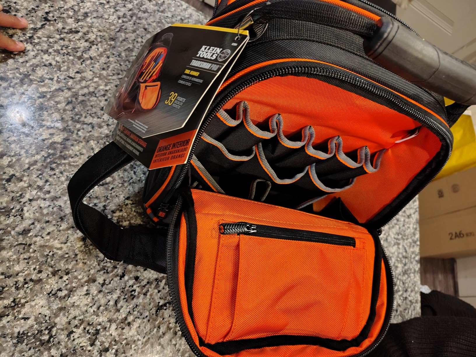 Klein Tools 55469 Tradesman Pro Wide-Open Tool Bag Made of 1680 Ballistic Weave with Molded Bottom and Detachable Shoulder Strap customer photo 1