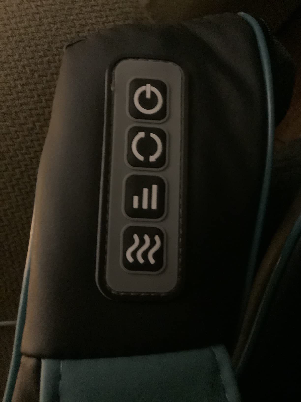 InvoSpa Shiatsu Neck and Back Massager with Heat - Deep Kneading Pillow for Massage - Electric Full Body Massager customer photo 1