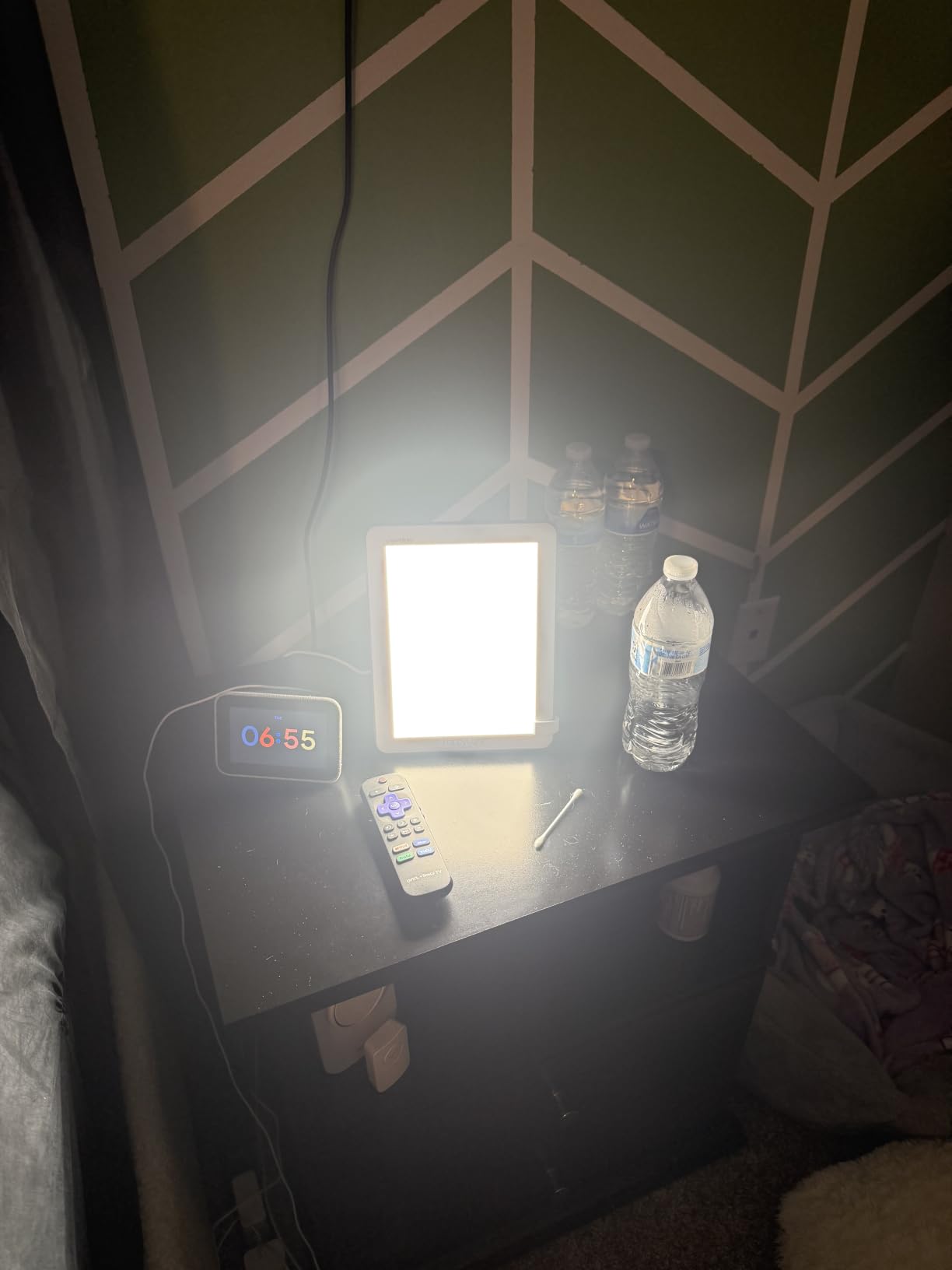 Verilux HappyLight Lucent - One-Touch Light Therapy Lamp with 10,000 Lux, UV-Free, LED Bright White Light & Detachable Stand for Boosting Mood & Improving Sleep customer photo 1