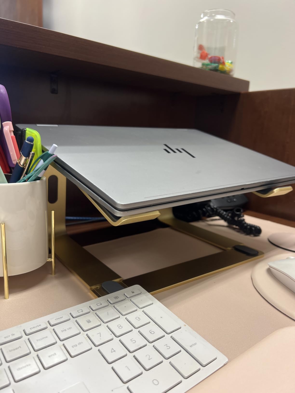 SOUNDANCE Laptop Stand, Aluminum Computer Riser, Ergonomic Laptops Elevator for Desk, Metal Holder Compatible with 10 to 15.6 Inches Notebook Computer, Silver customer photo 1