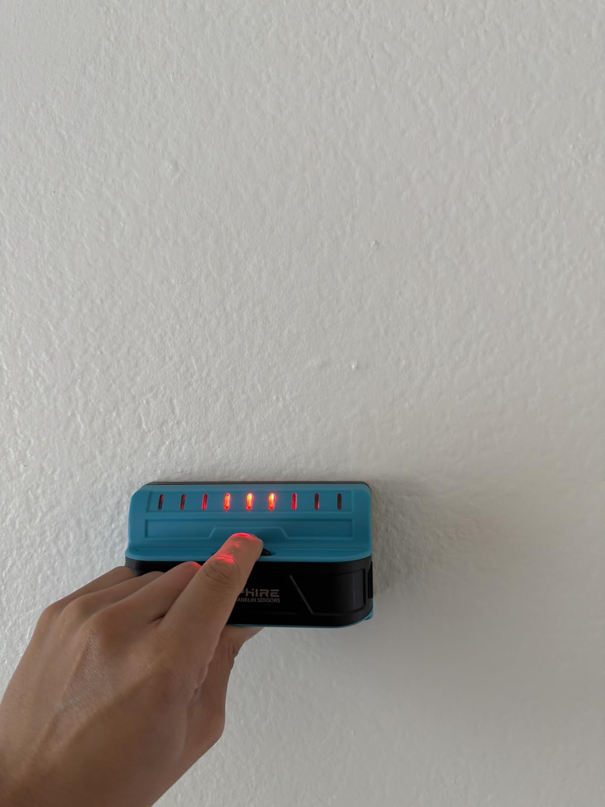 Franklin Sensors ProSensor M90 Stud Finder, 9-Sensor Wall Scanner | Wood and Metal Stud Detector, Made in the USA customer photo 2