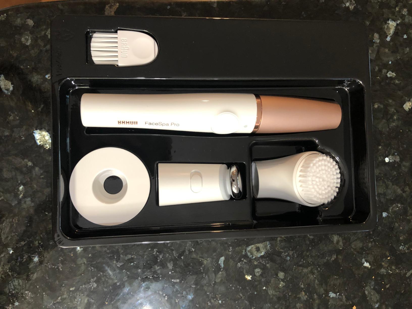 Braun Face Epilator Facespa Pro 911, Facial Hair Removal for Women, Hair Removal Device, 3-in-1 Epilating, Cleansing Brush and Skin Toning with 3 Extras customer photo 2
