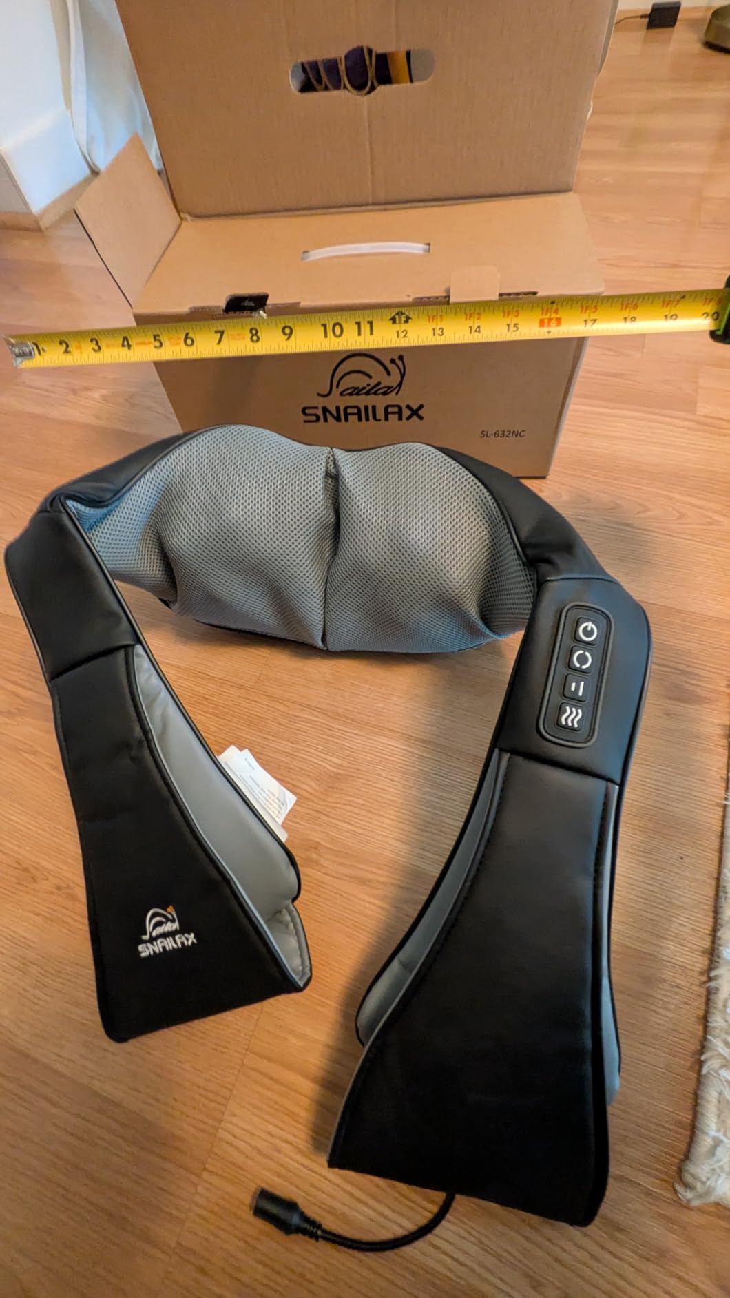 Snailax Cordless Massager - Shiatsu Neck and Shoulder Massager with Heat, FSA Eligible, Portable, Lumbar, Back Electric Massage Pillow, Gift for Woman, Mom, Dad customer photo 2