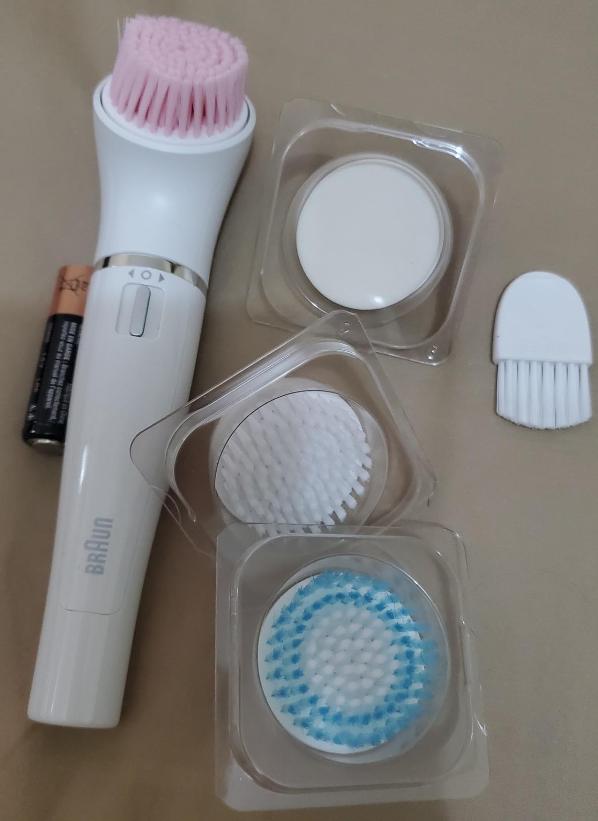 Braun SE5-895 Epilator, Hair Removal Device, Epilator for Women, Includes Shaver and Facial Cleansing Exfoliator Brush Attachments, Waterproof, Cordless and Rechargeable customer photo 1