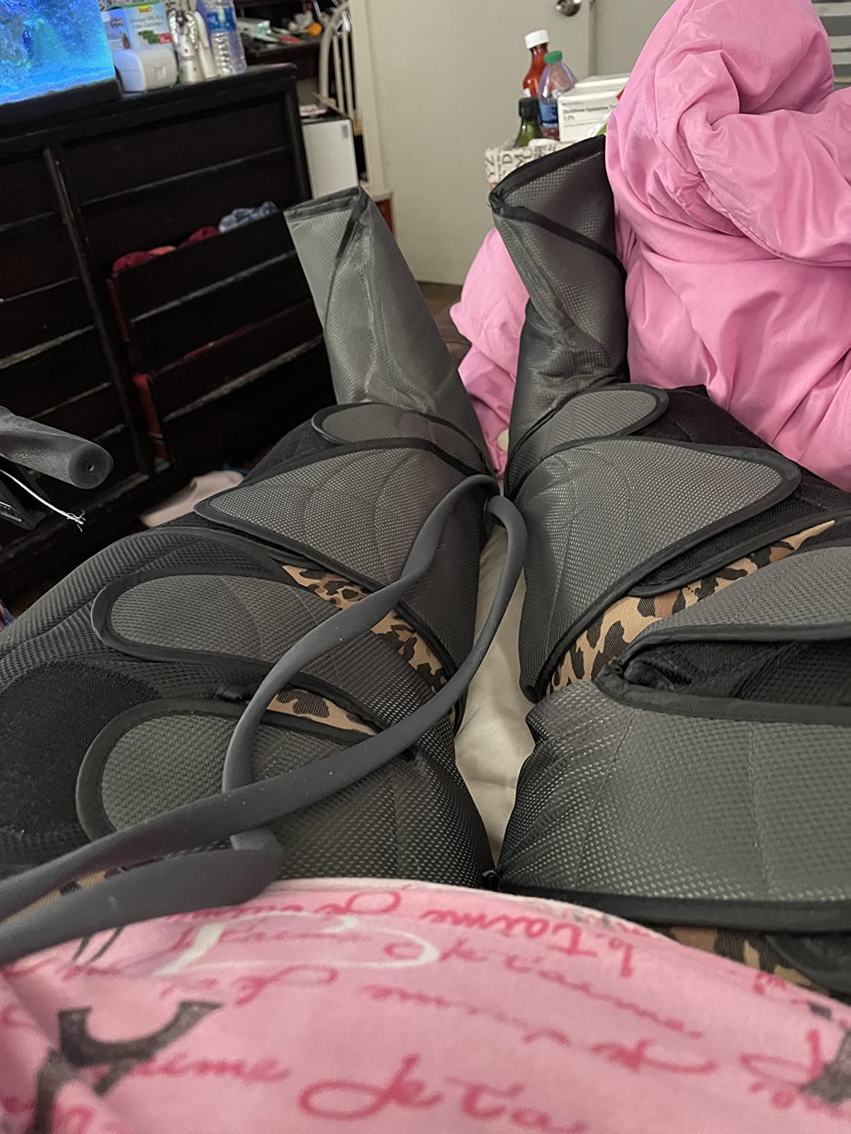 FIT KING Foot and Leg Massager for Circulation and Relaxation with Hand-held Controller customer photo 2