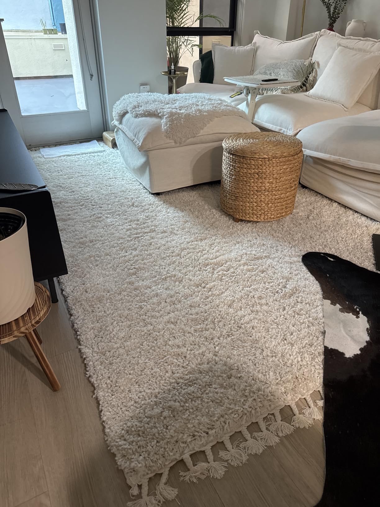 JONATHAN Y Mercer Shag Plush Tassel Cream Indoor Area Rug, 8x10, Contemporary, Modern, Easy-Cleaning for Living Room, Bedroom, Kitchen, Pet Friendly, Non-Shedding (MCR100D-8) customer photo 2