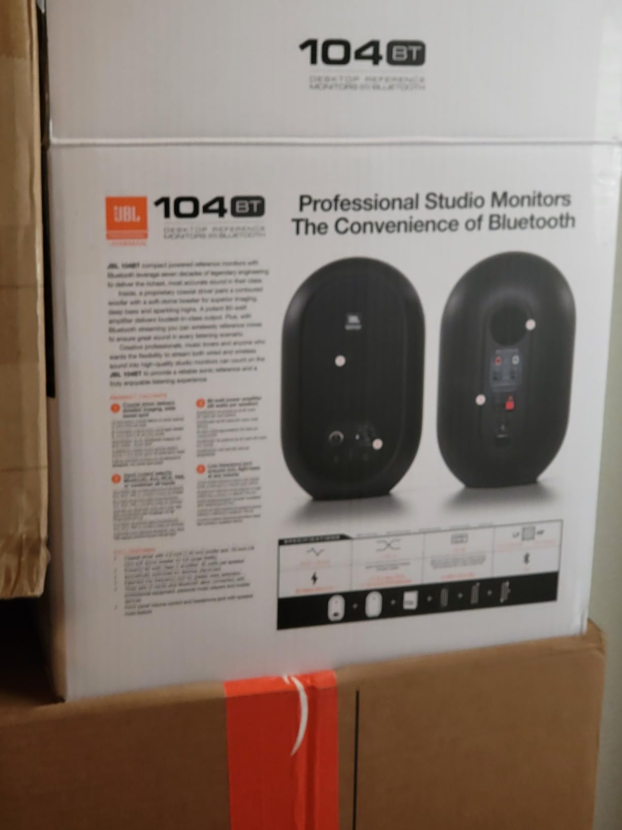 JBL Professional 1 Series 104-BT Compact Desktop Reference Monitors with Bluetooth, Black, Sold as Pair, 4.5-inch Speaker customer photo 1