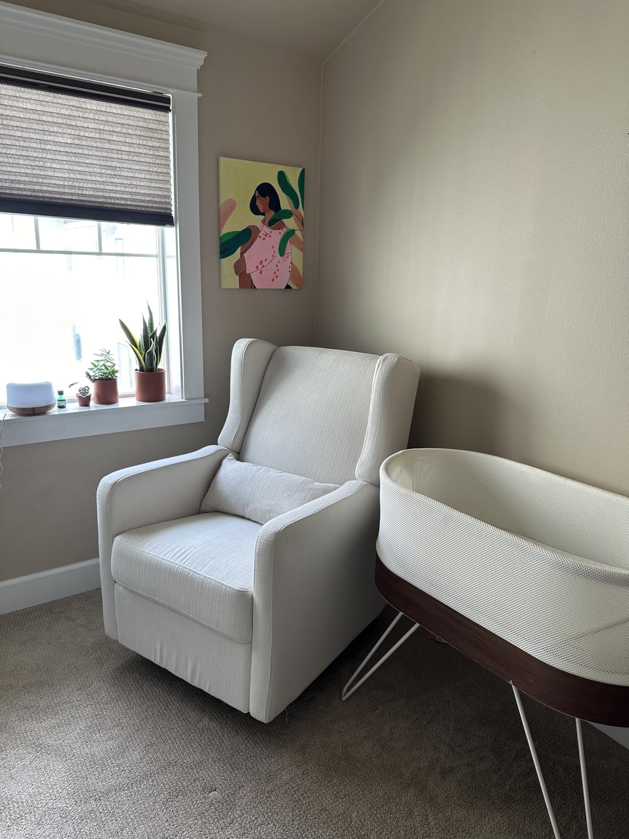 Carter's by DaVinci Arlo Recliner, Cozy Cream | Glider Recliner Nursery Chair w/ 360 Swivel - GREENGUARD Gold & FSC Certified Glider Rocking Chair customer photo 1