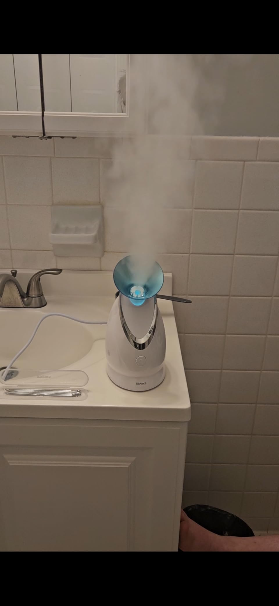 EZBASICS Facial Steamer - Professional Nano Ionic Face Steamer for Facial Deep Cleaning, Warm Mist Humidifier for Home Spa, Unclogs Pores Sinus, Bonus 5 Piece Stainless Steel Skin Kit (Blue) customer photo 1