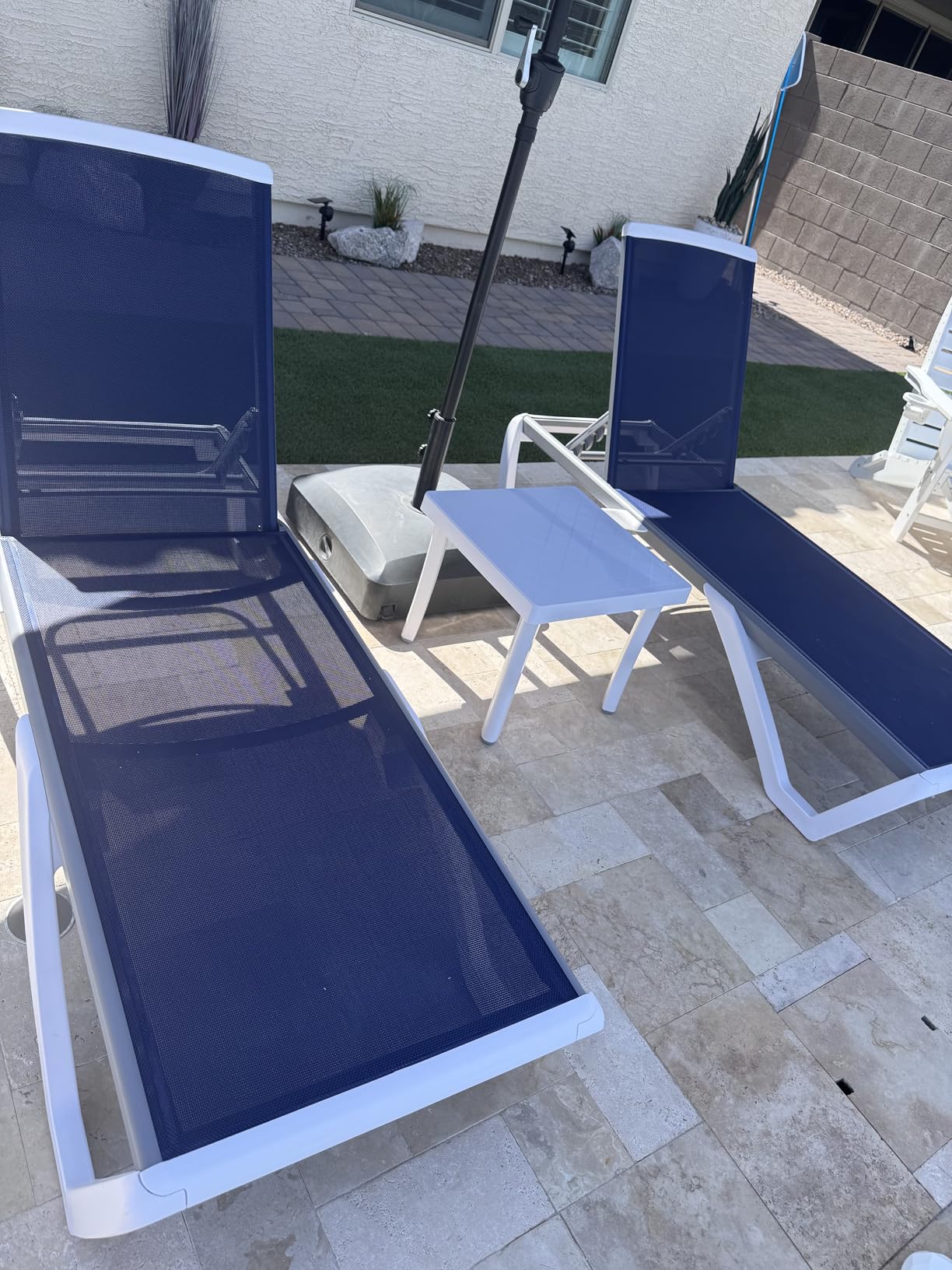 Kozyard Outdoor Chaise Lounge Chair, Fully Flat Adjustable Patio Lounger with Aluminum Frame & Resin Legs, Textilene Fabric for Poolside, Backyard & Beach (Gray) customer photo 2