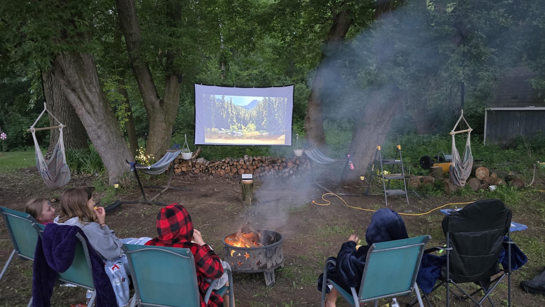 AAJK 150inch Outdoor Projector Screen Anti Crease Portable Movie Screen | Projector Screen Outdoor, Washable, 16:9, Foldable, Home Theater Outdoor Indoor, Support Double Sided Projection Screen customer photo 2