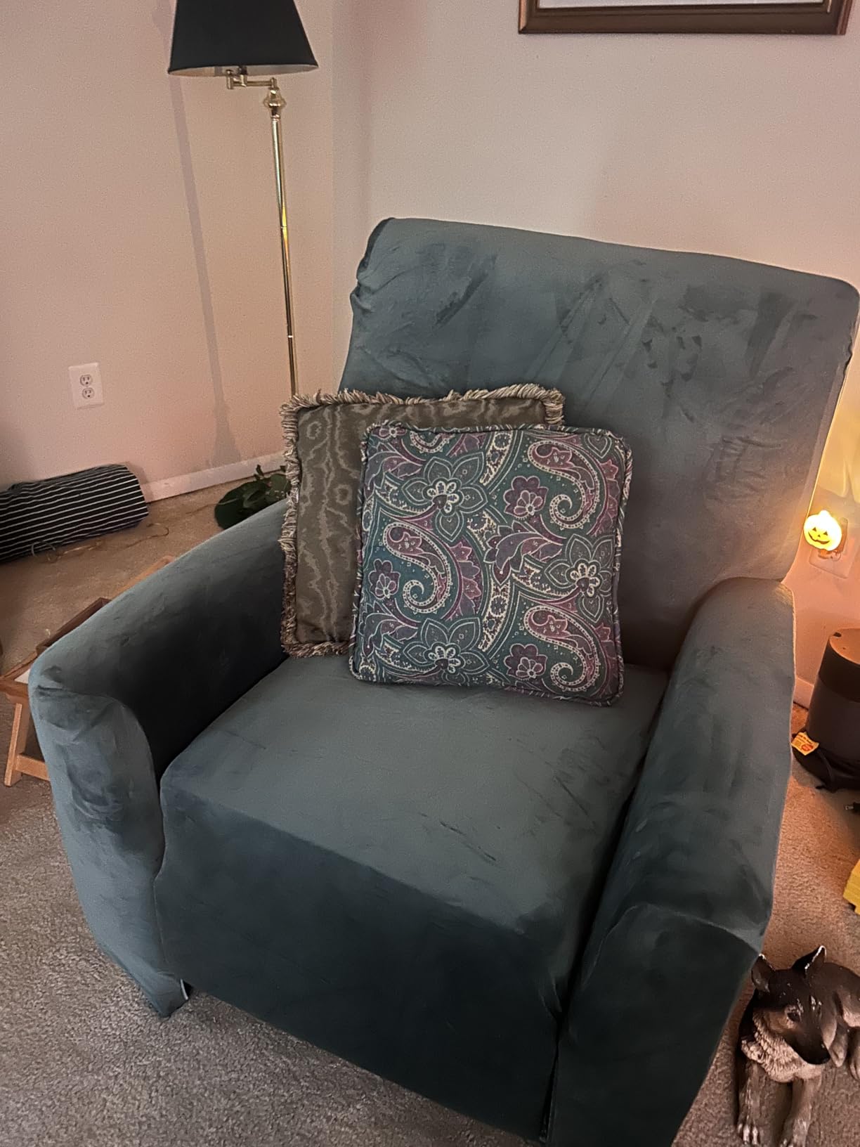 ULTICOR 4-Piece, 1 Seat Recliner Cover, Velvet Stretch Reclining Chair Covers for 1 Cushion Reclining Sofa, Single Seat Recliner Couch Cover, Thick, Very Soft, Machine Washable (Taupe) customer photo 2
