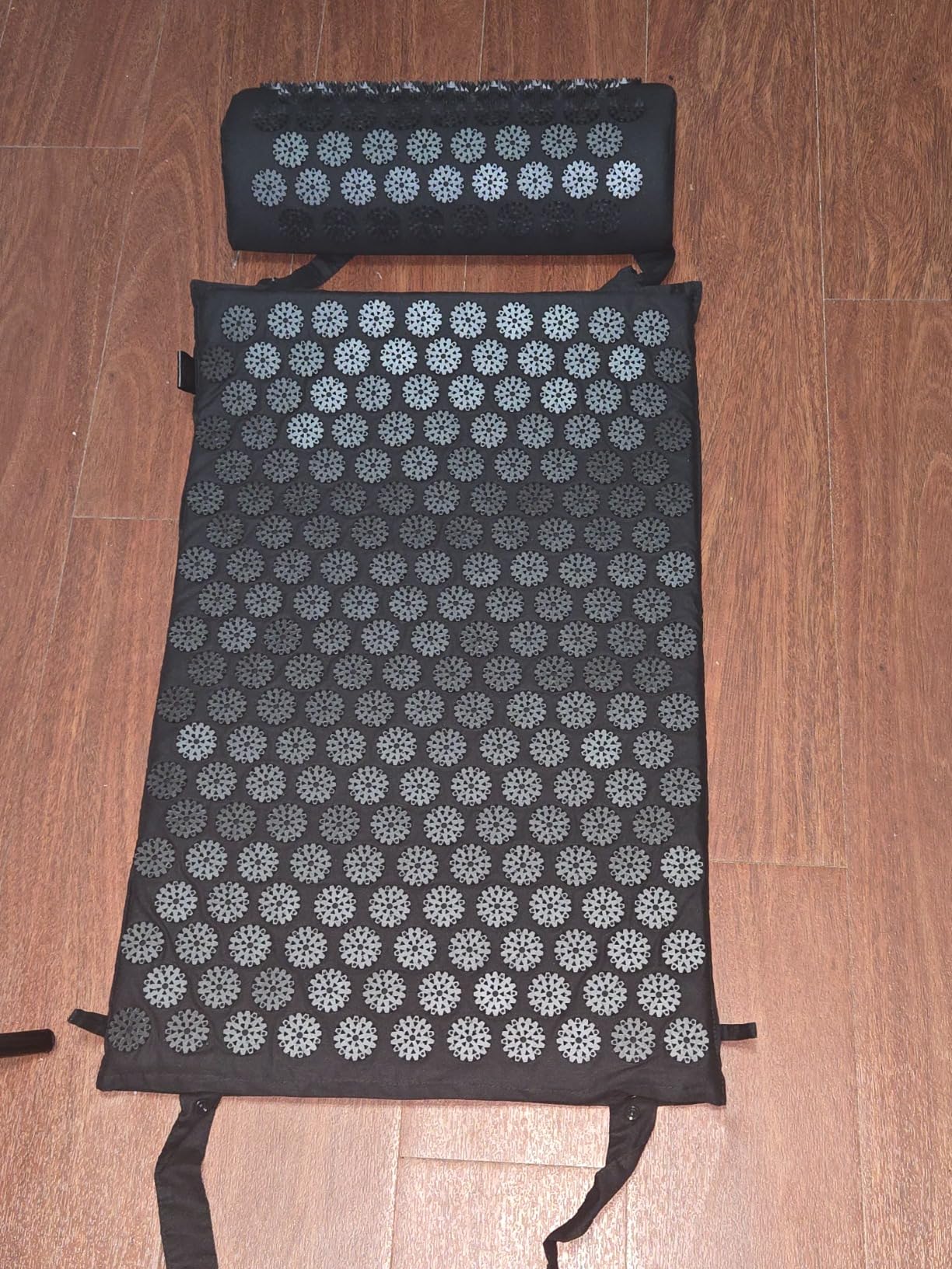 Acupressure Mat & Pillow Set with Mini Pad - Full Body Pain Relief | Mini pad for targeted relief on feet, hands and hard-to-reach areas customer photo 1