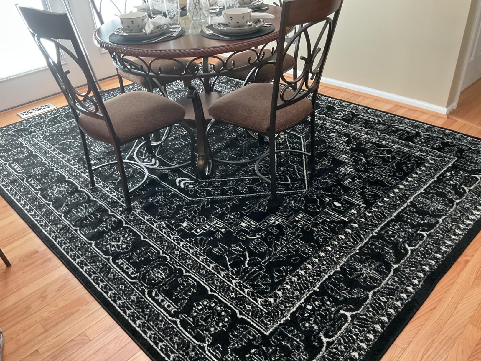 SAFAVIEH Adirondack Collection Area Rug - 6' Round, Ivory & Beige, Oriental Medallion Design, Non-Shedding & Easy to Clean, Ideal for Living Room, Bedroom, Dining Space (ADR108E) customer photo 2