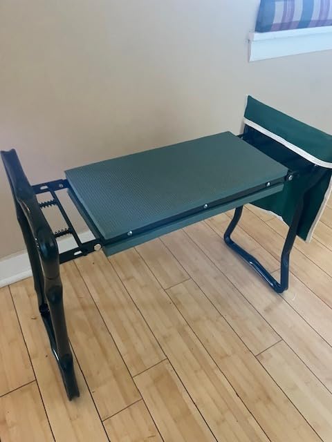 KVR Upgraded Garden Kneeler and Seat with Thicken & Widen Soft Kneeling Pad, Heavy Duty Foldable Gardener Stool with 2 Tool Pouches customer photo 2