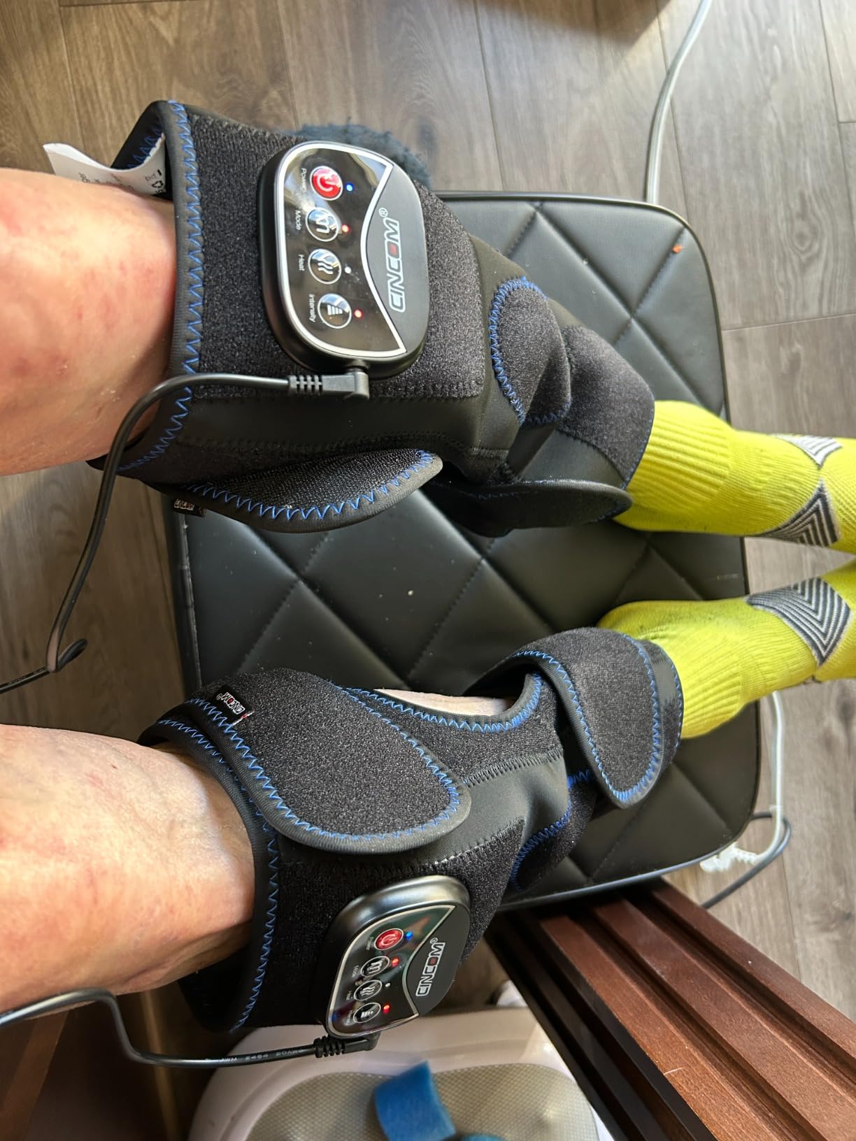 CINCOM Knee Massager with Heat and Air Compression for Pain Relief | 3 modes, 3 intensities. Relieves minor muscle aches, for Mothers Dad (A Pair) customer photo 1