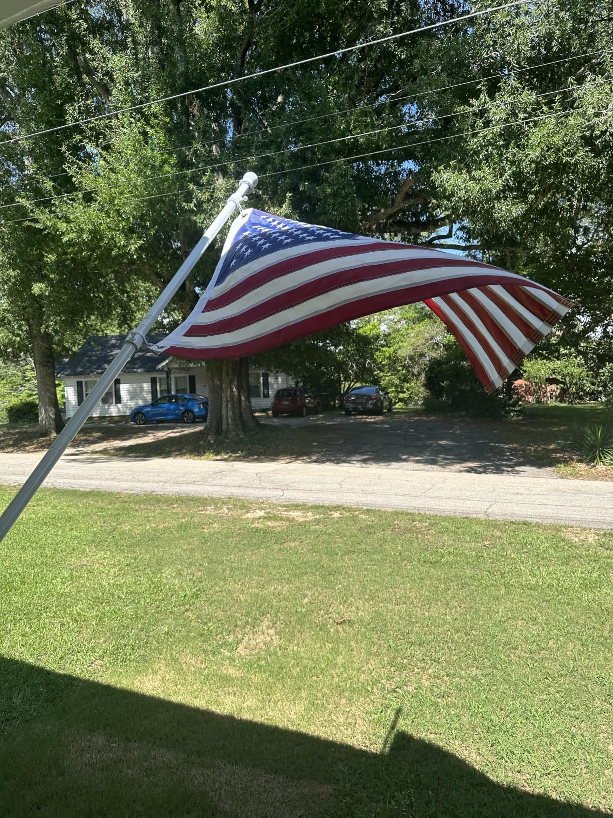 White Flag Pole for House with Holder Bracket, 5-6ft Tangle Free Flag Poles for Outside House, Heavy Duty House Flag Pole Kit for 3x5 American Flags, Metal Flagpoles Residential for Outdoor Porch Garage customer photo 2