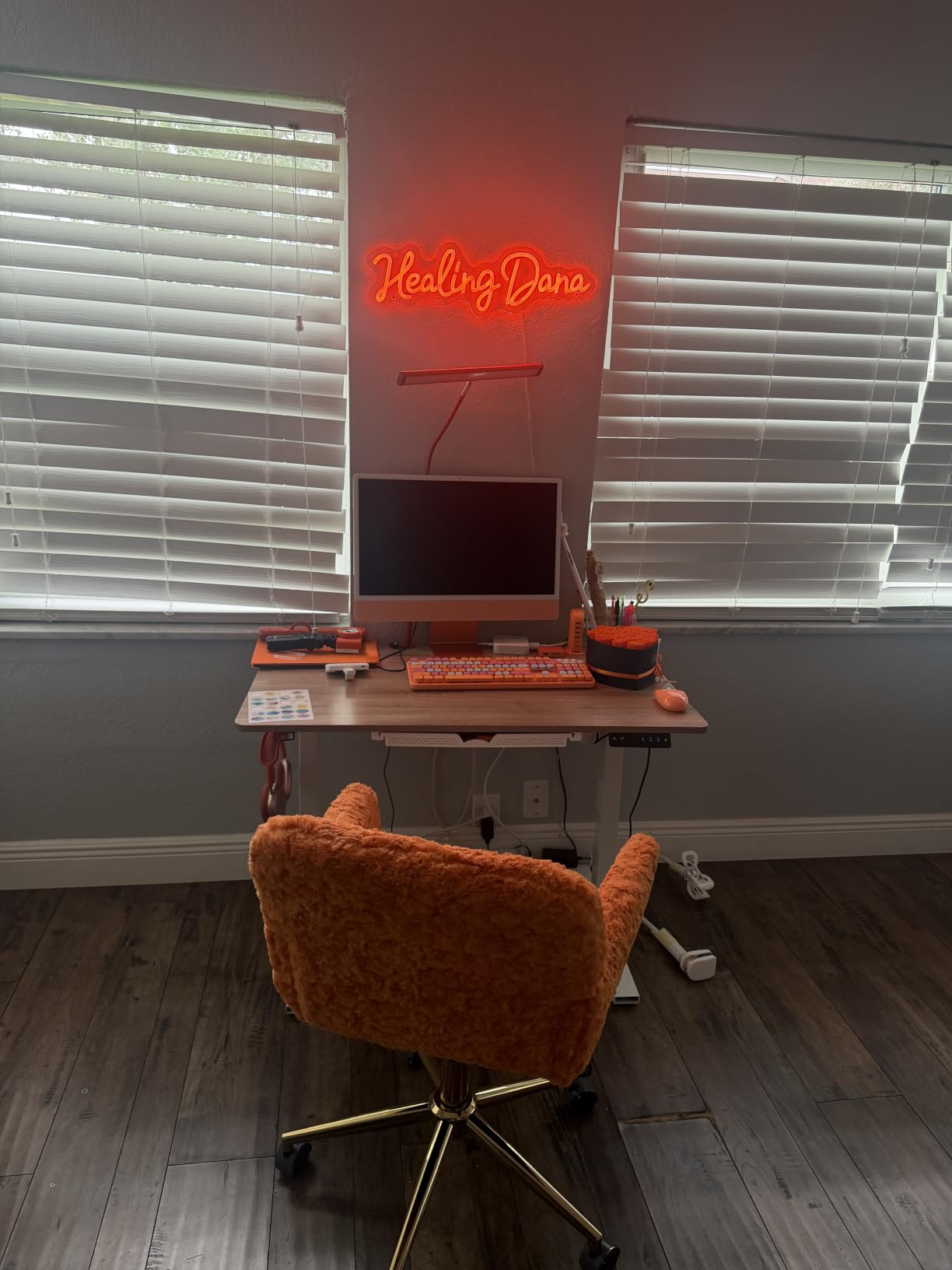 Yatvro Custom Neon Signs,Personalized Dimmable LED Neon Signs for Family Birthday Bar Wedding Party Night Light&Company Logo or Business Signs, Birthday Gift Name Neon Lights customer photo 2