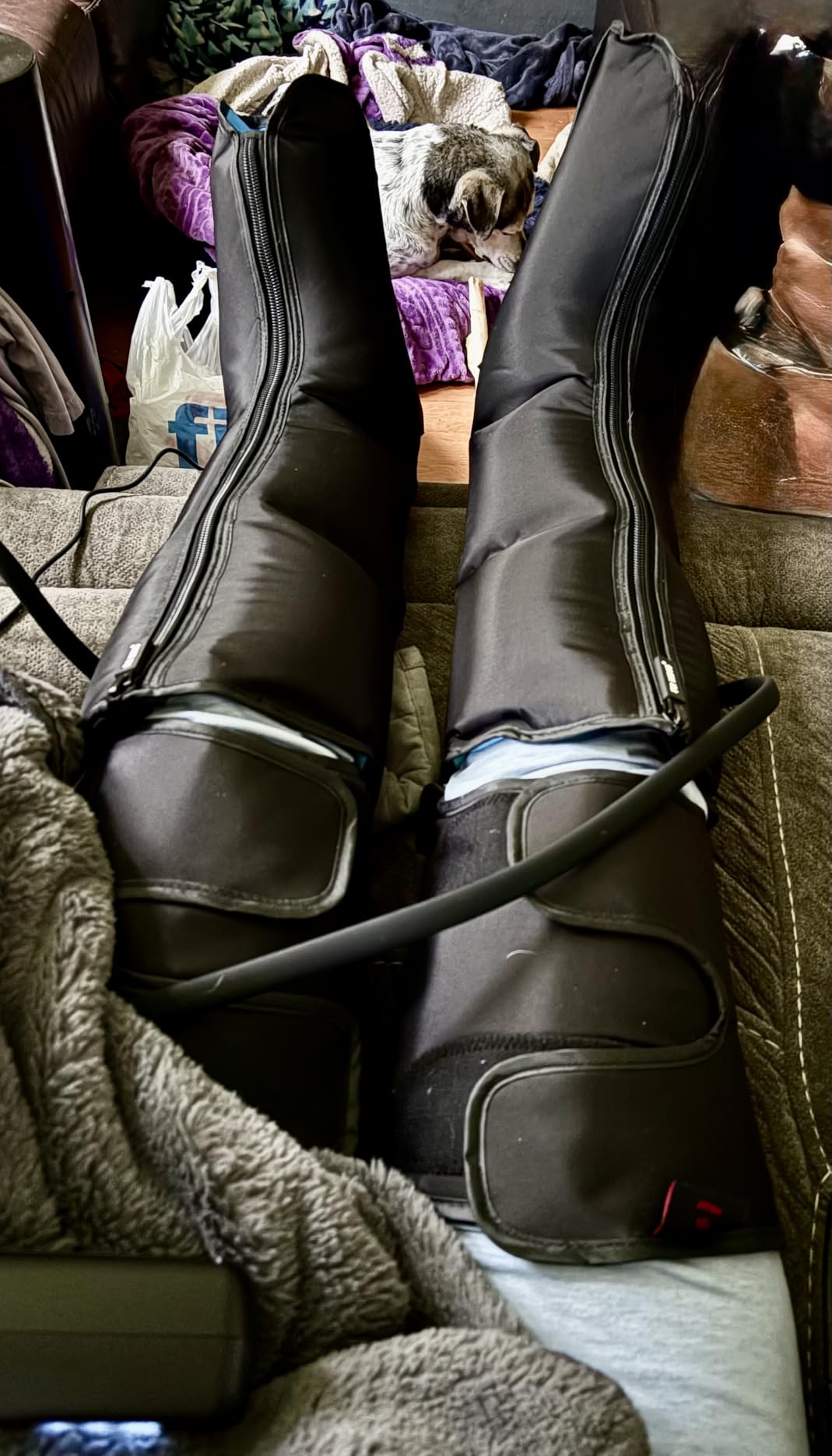FIT KING Air Compression Leg Massager with Heat and Compression for Circulation and Pain Relief, Full Leg & Foot Massager customer photo 1
