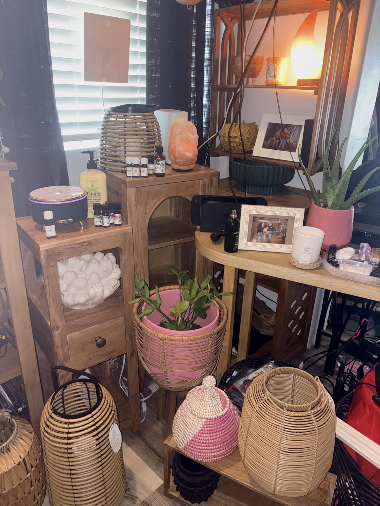 d'aplomb 100% Authentic Natural Himalayan Salt Lamp;Hand Carved Moon Pink Crystal Rock Salt from Himalayan Mountains; Dimmer Cord; 5 lbs customer photo 1