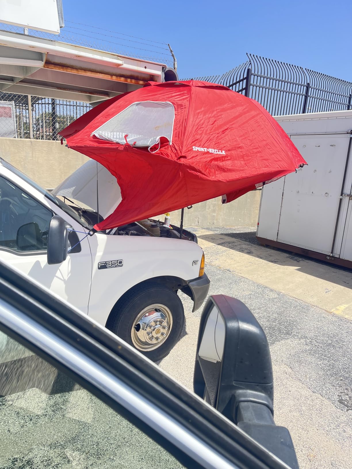 Sport-Brella Premiere UPF 50+ Umbrella Shelter with Patented Side Panels and Tilt Mechanism, Auger Anchor customer photo 2