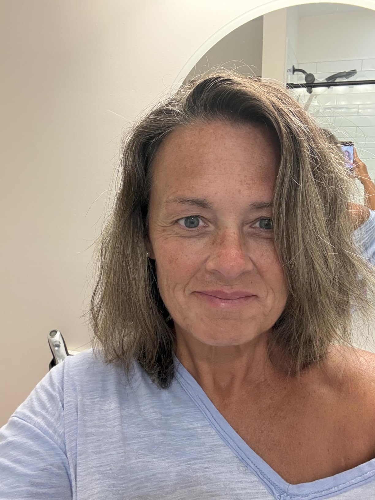 L'ANGE HAIR Le Volume 2-in-1 Titanium Blow Dryer Brush | Hot Air Brush in One with Oval Barrel | Hair Styler for Smooth, Frizz-Free Results for All Hair Types (Blush - 75 mm) customer photo 1