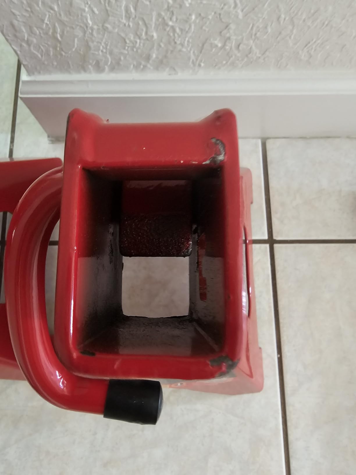 Big RED AT46002R Torin Steel Jack Stands: 6 Ton (12,000 lb) Capacity, Red, 1 Pair customer photo 1