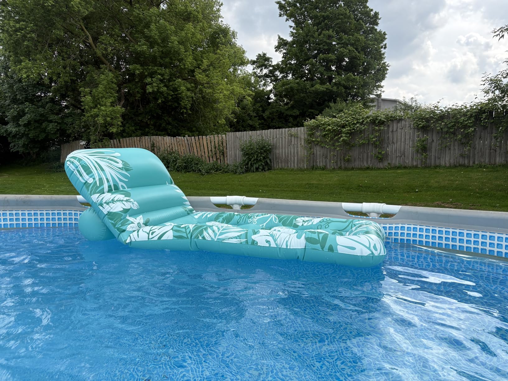 Jasonwell Inflatable Pool Float Adult - Pool Floaties Lounger Floats Floating Chair Raft with Adjustable Backrest Cup Holders Water Floaty Lake Lounge Tanning Floats Beach Party Toys for Adults customer photo 1