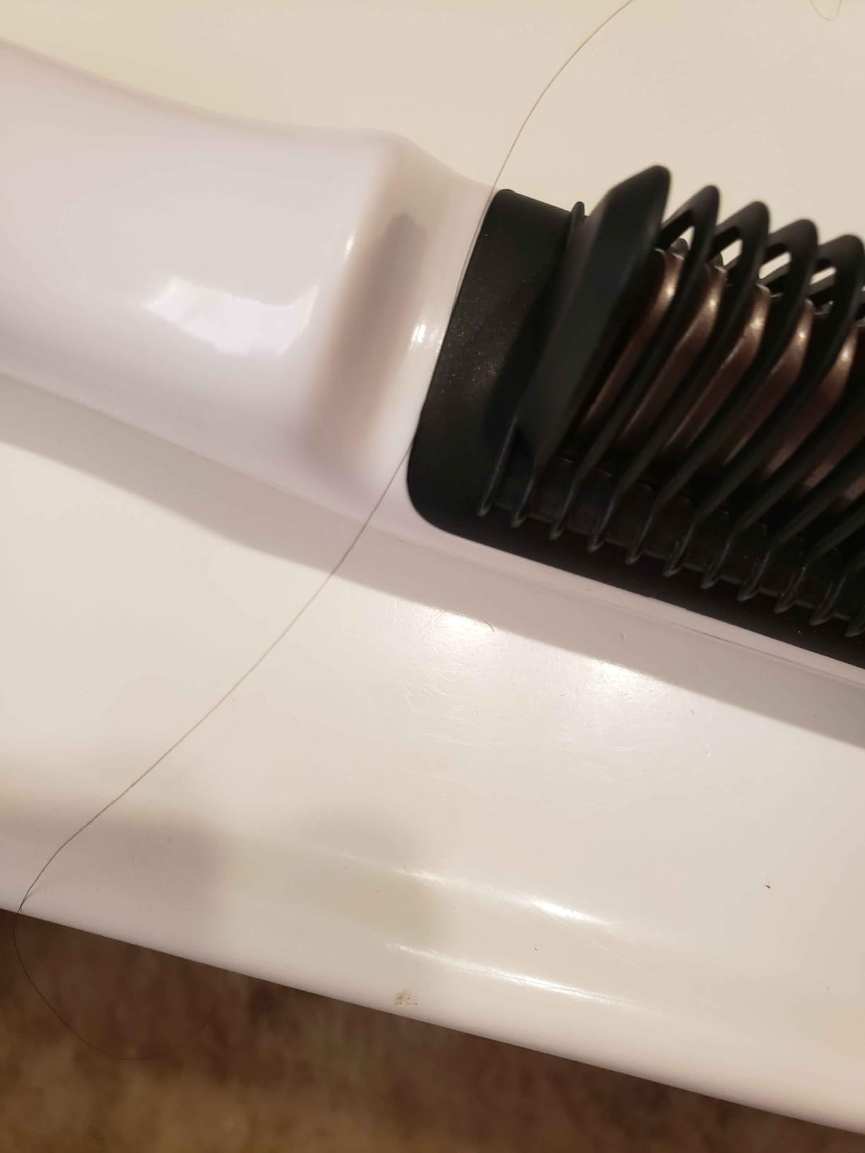 Conair Double Ceramic Hair Straightener Brush, Heated Straightening Brush for Smooth, Shiny Hair, V-Shaped Heated Bristles for Closer Contact, 5 LED Heat Settings, Dual Voltage, White customer photo 2