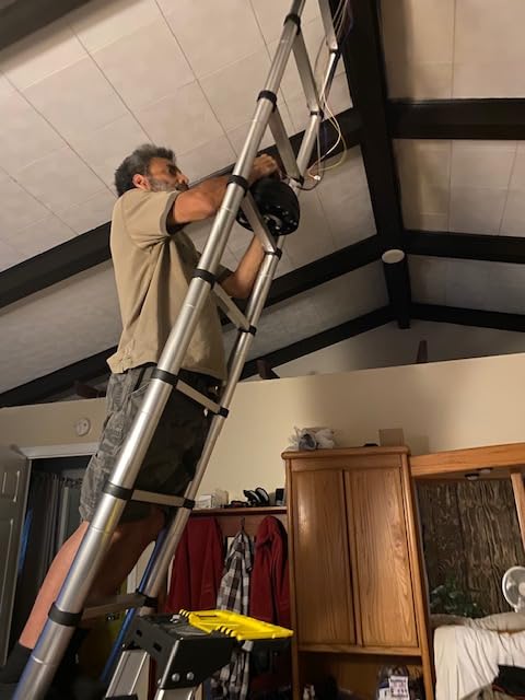 BOCOM 14.5 FT Aluminum Telescoping Ladder, Lightweight Multi-Purpose Collapsible Extension with 2 Triangle Stabilizers, Heavy Duty 330 lbs Max Capacity customer photo 2