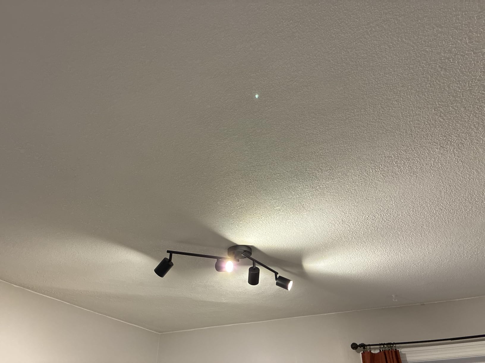 LED 4 Light Track Lighting Kit, Black 4 Way Ceiling Spot Lighting, Flexibly Rotatable Light Head for Kitchen, Living Room, Bedroom, Bulb Not Included customer photo 1