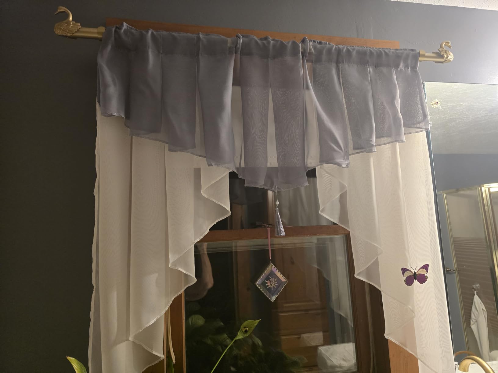 TANGWIN Decorative Rustic Curtain Rod with Vintage Swan Finials, 36-88