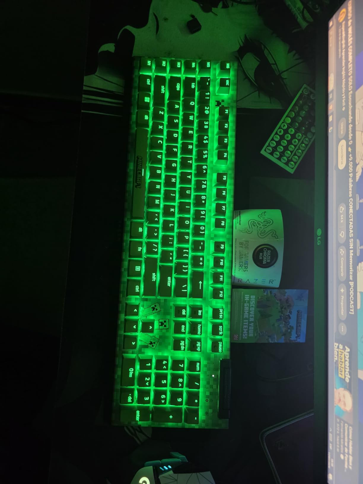 Razer BlackWidow V4 X Mechanical Gaming Keyboard, Yellow Switches, Black | Linear & Silent Switches, 6 Dedicated Macro Keys, Chroma RGB, Doubleshot ABS Keycaps, Roller & Media Controls, Snap Tap customer photo 1