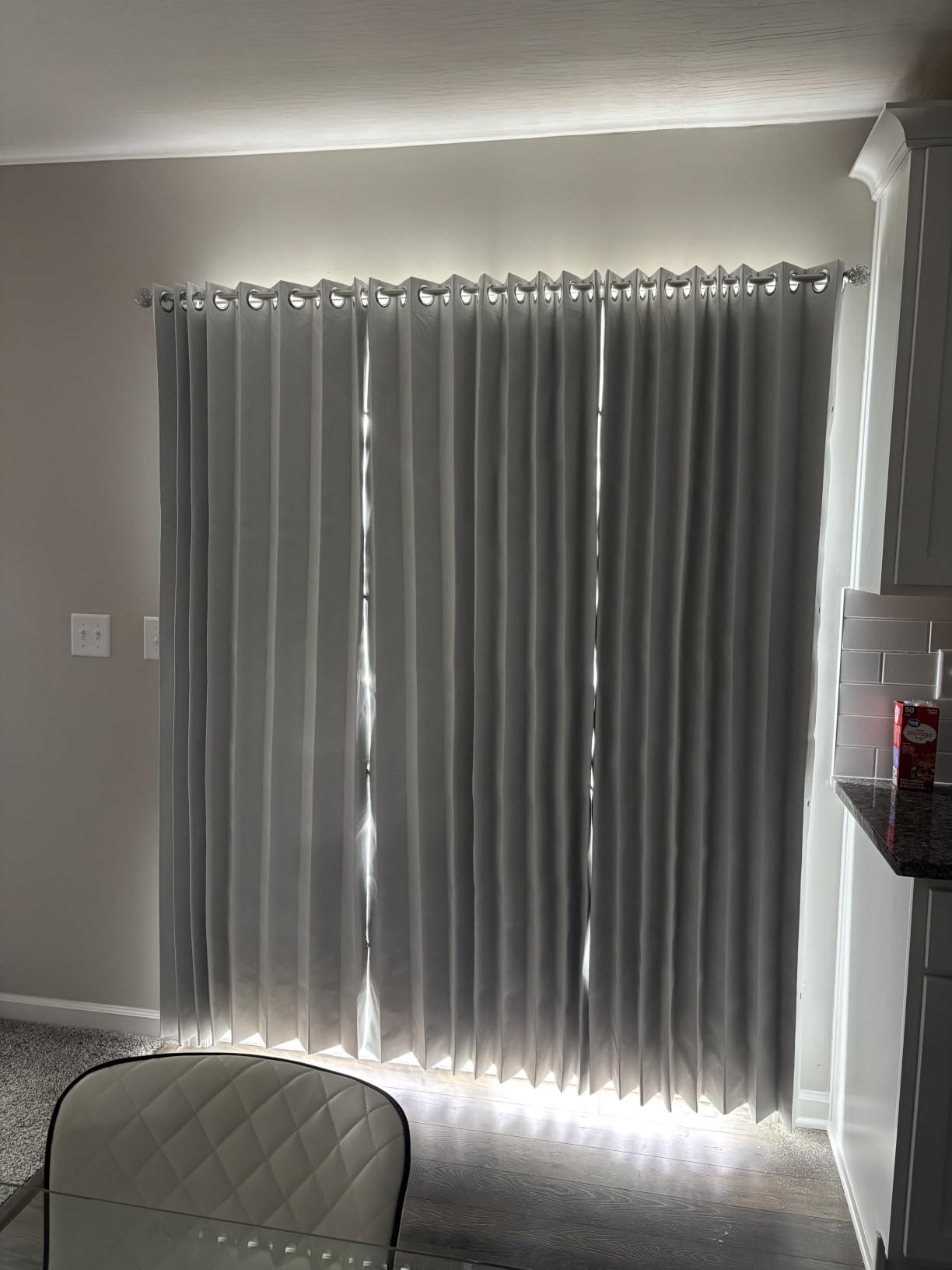 TVWOO Gold Decorative Crystal Curtain Rods, 1