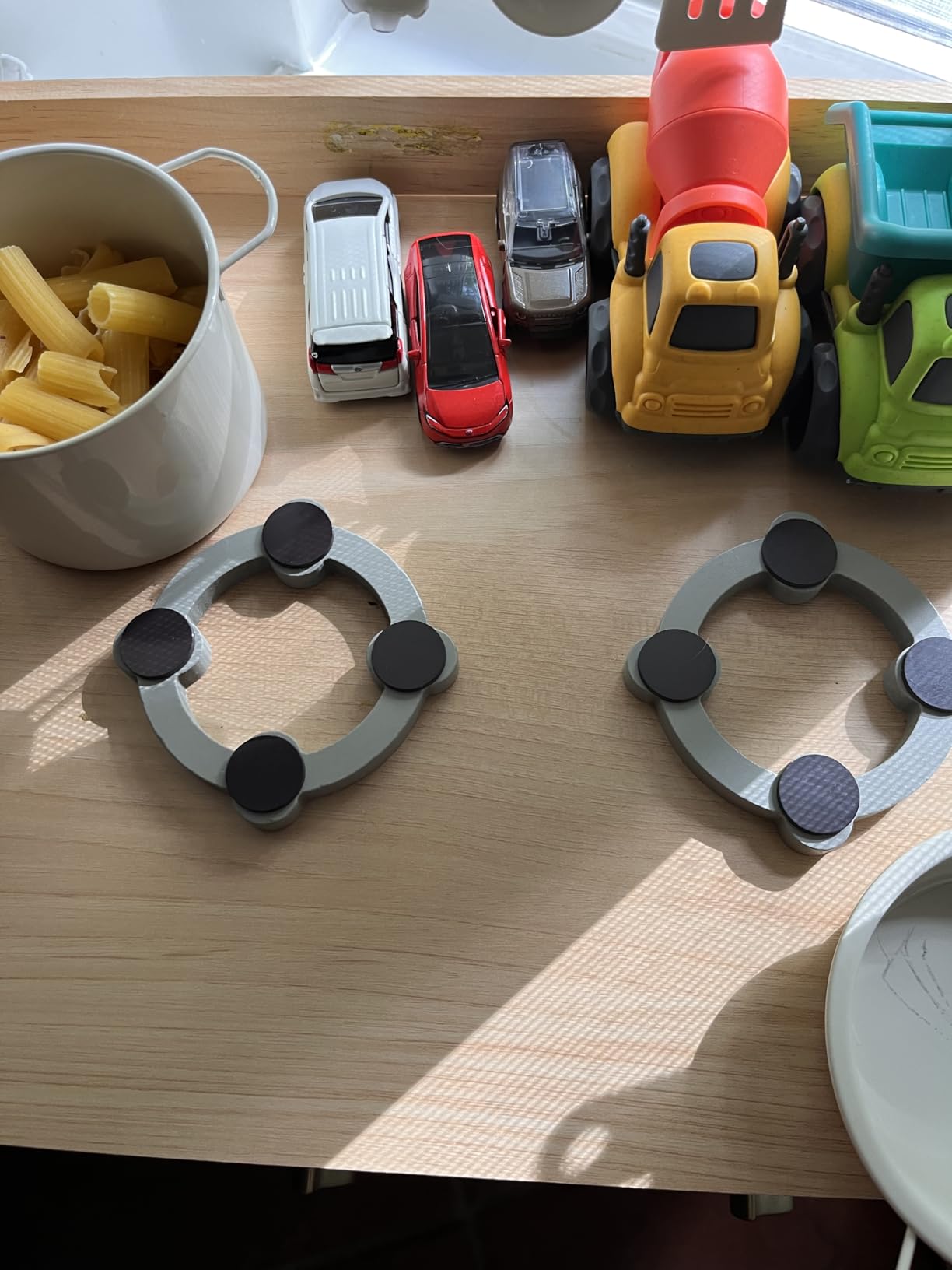 ROBOTIME Play Kitchen for Kids Toddlers, Wooden Pretend Play Kitchen Set Toy with Cutting Food Set, Toys Kitchen Gift for 3+ Year Old Kids, Girls & Boys customer photo 1