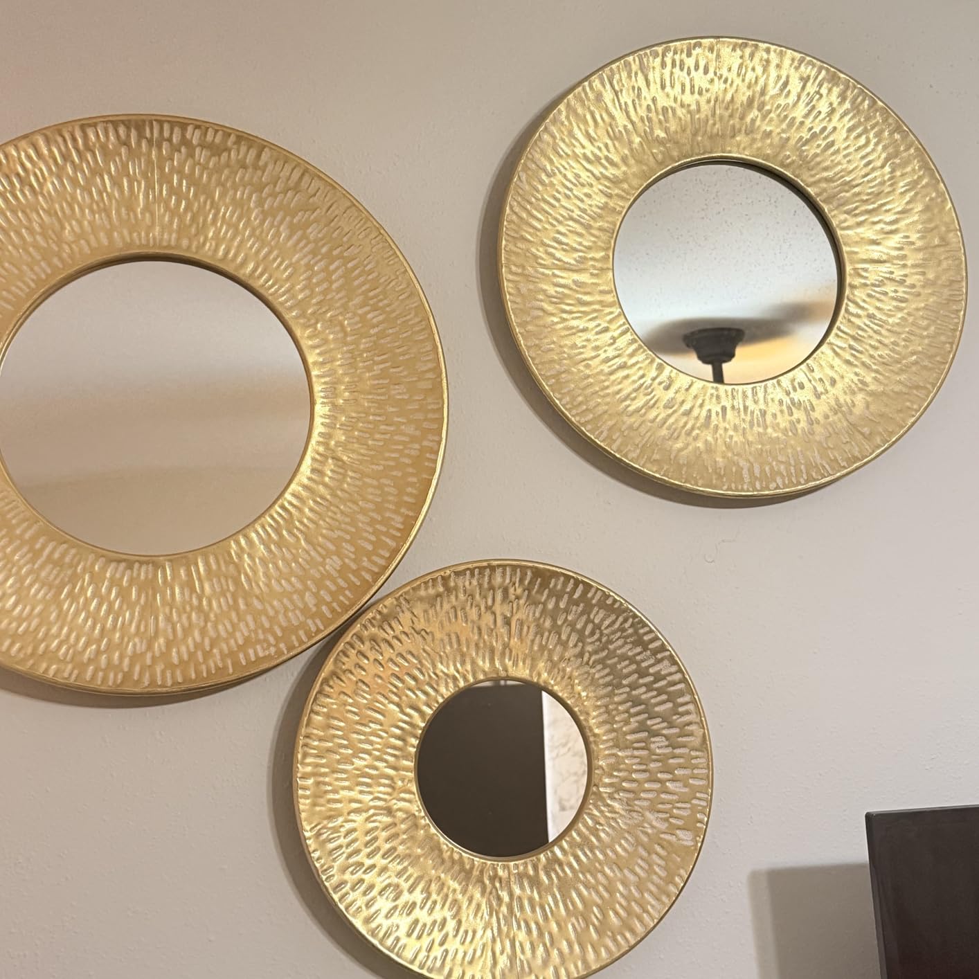 LuxenHome 3-Piece Gold Metal Round Wall Mirror Set, Boho Mounted Mirror | Mirror Suitable for Farmhouse, Living Room, Entryway, Bedroom and Bathroom customer photo 2