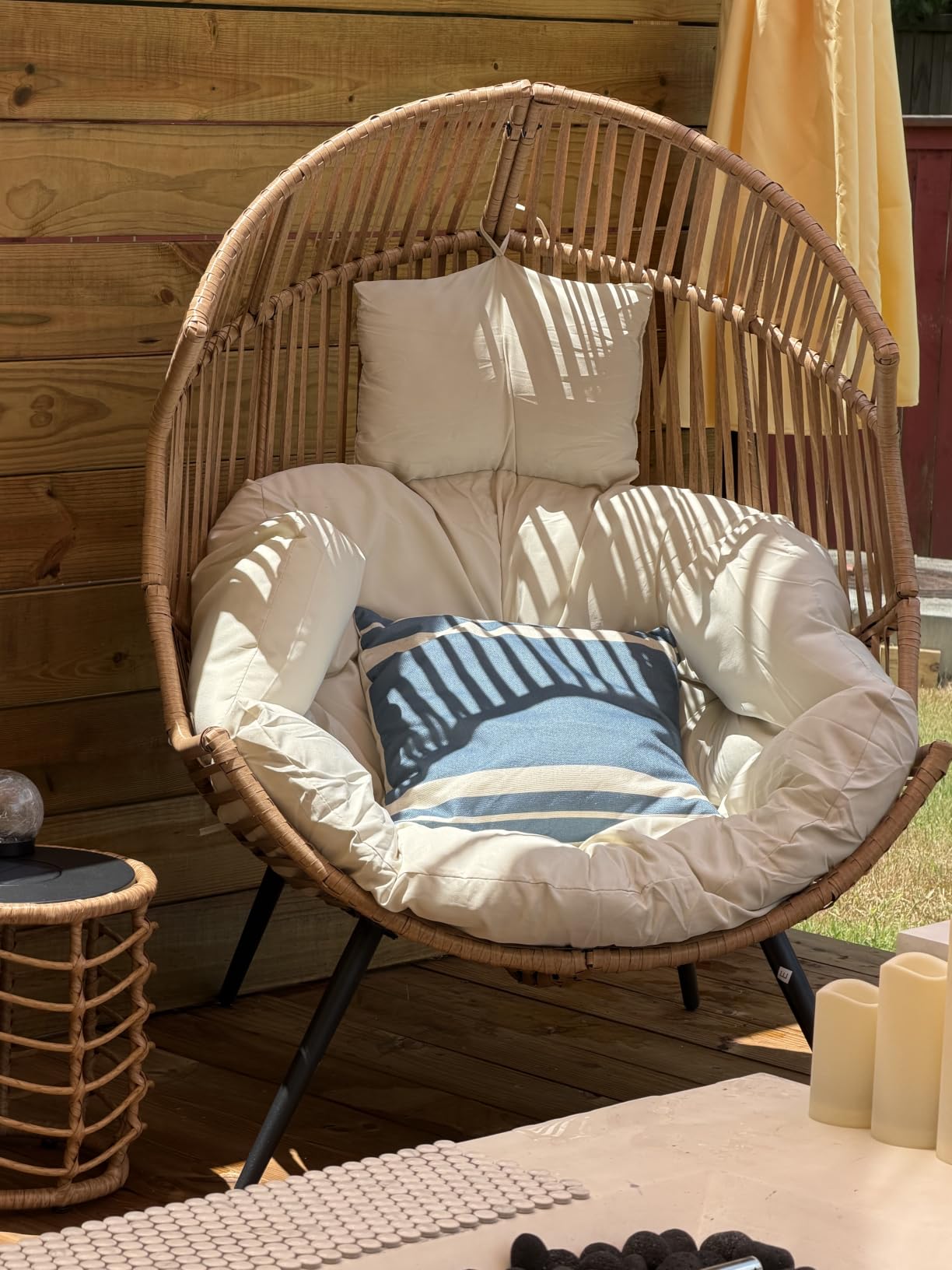 Vongrasig Outdoor Wicker Egg Chair PE Rattan Chair with Cushion, Oversized Patio Lounge Chair for Outdoor, Indoor, Balcony, Backyard, Garden, Beige customer photo 2