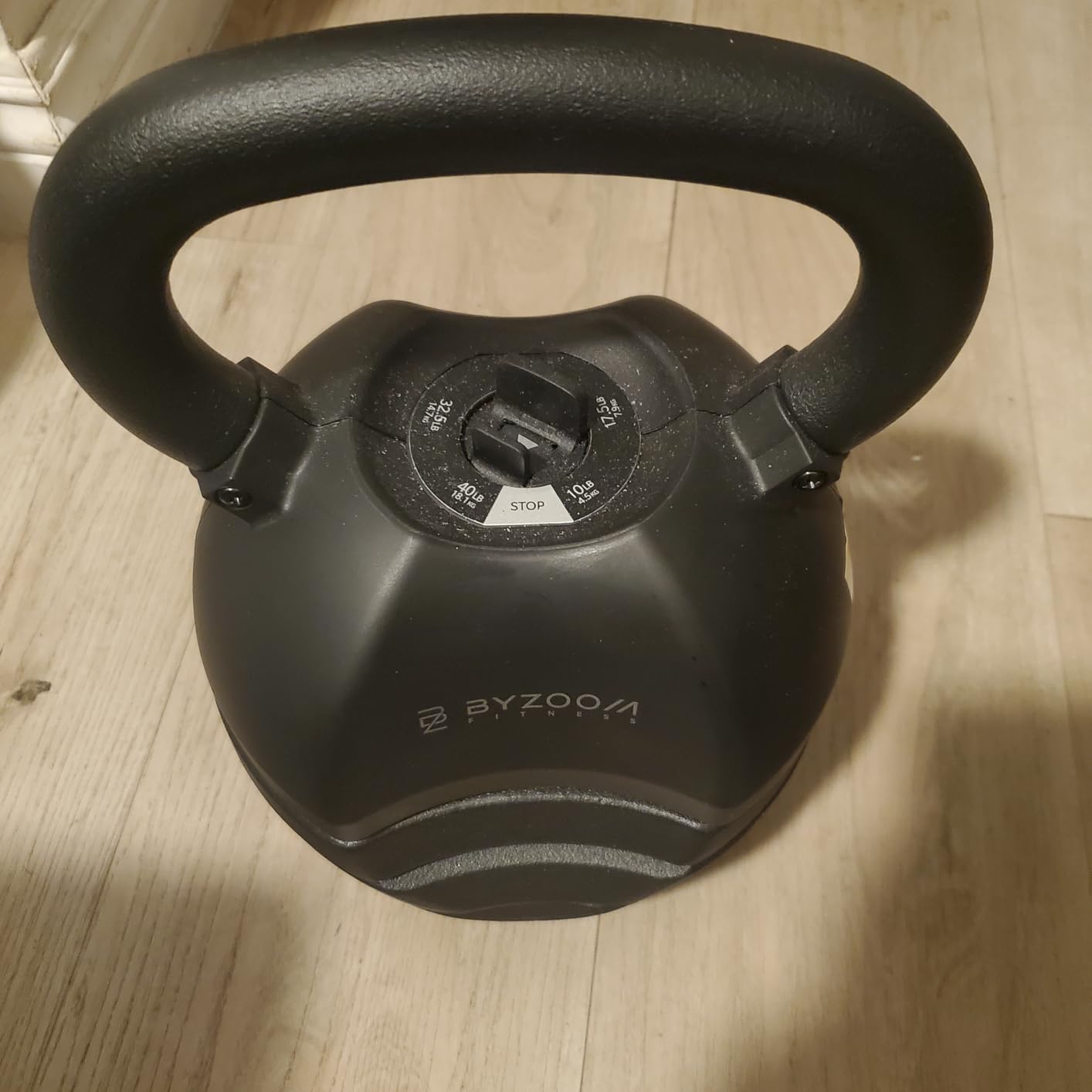 BYZOOM FITNESS Pure Series Adjustable Kettlebell 30/40/50LB - 5-IN-1 Weight Change, Patented Quick-Change Mechanism, Ergonomic Curved Handle customer photo 2