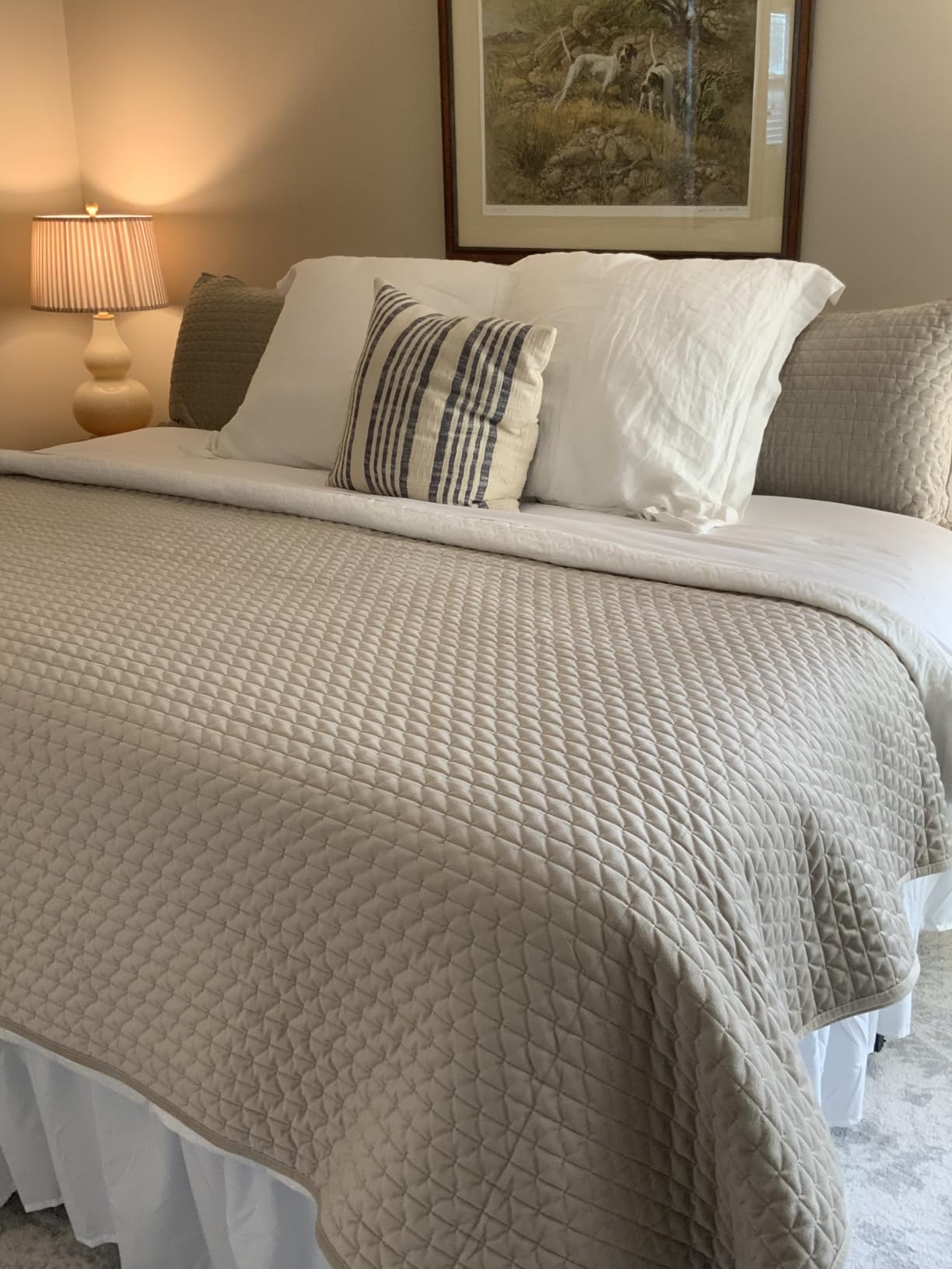 EverGrace Luxury Velvet Quilt Set King Size 3 Piece, Soft Cross-Stitch Velvet Comforter Set with Pillow Shams, Lightweight Coverlet Bedspread Bedding Set for All Seasons, Light Taupe customer photo 1