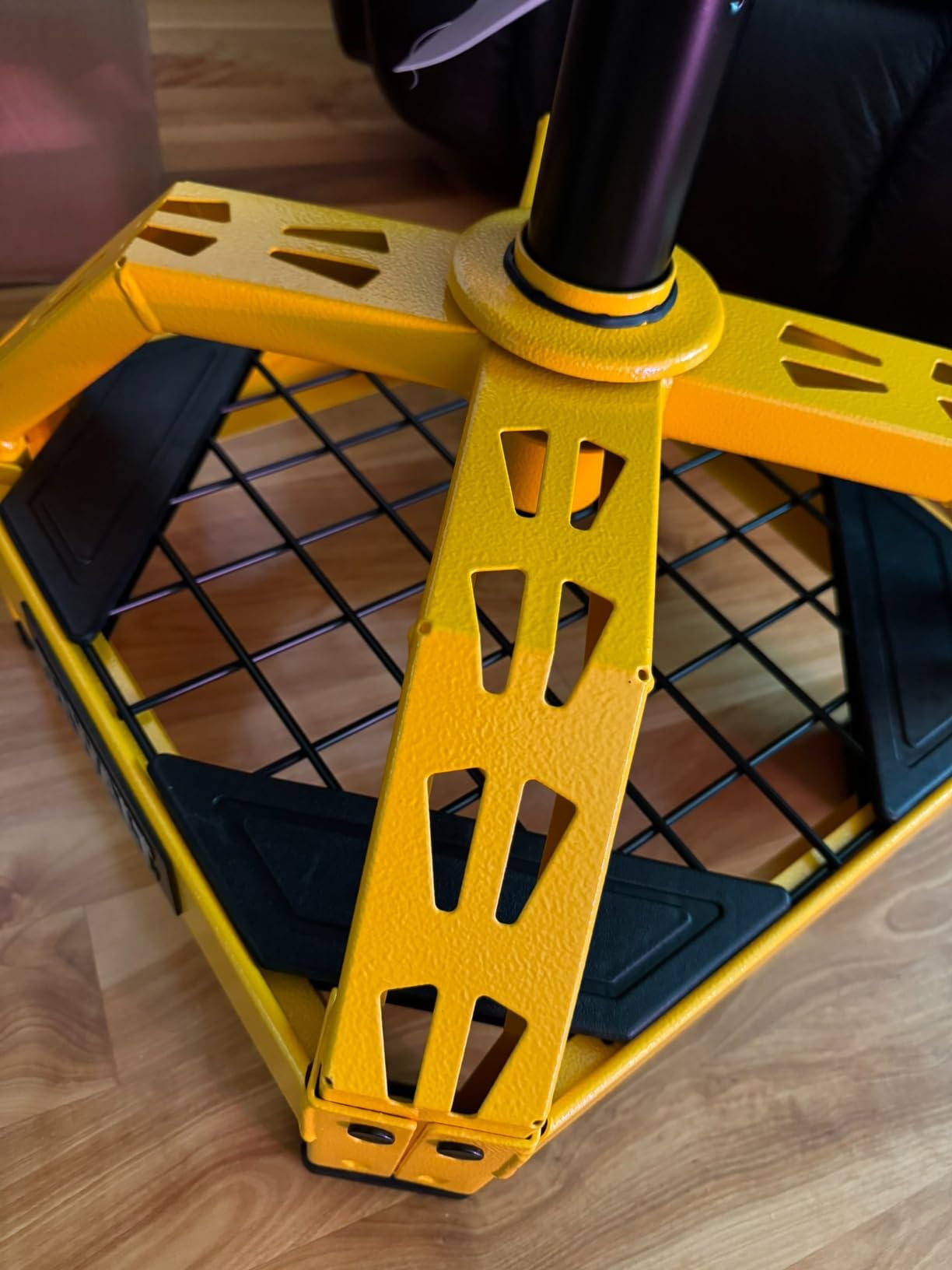 DEWALT Heavy-Duty Metal Rolling Stool for Shop or Garage, Padded 360-degree Swivel Seat, Durable Steel Frame, Adjustable customer photo 2