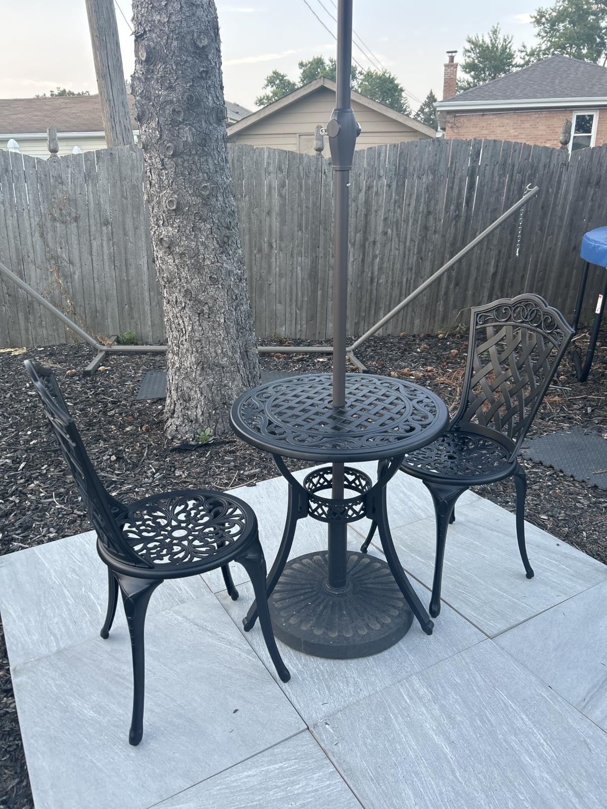 NUU GARDEN 3 Piece Bistro Set Outdoor, All Weather Cast Aluminum Patio Bistro Set with Umbrella Hole, Black, Butterfly Backrest customer photo 2