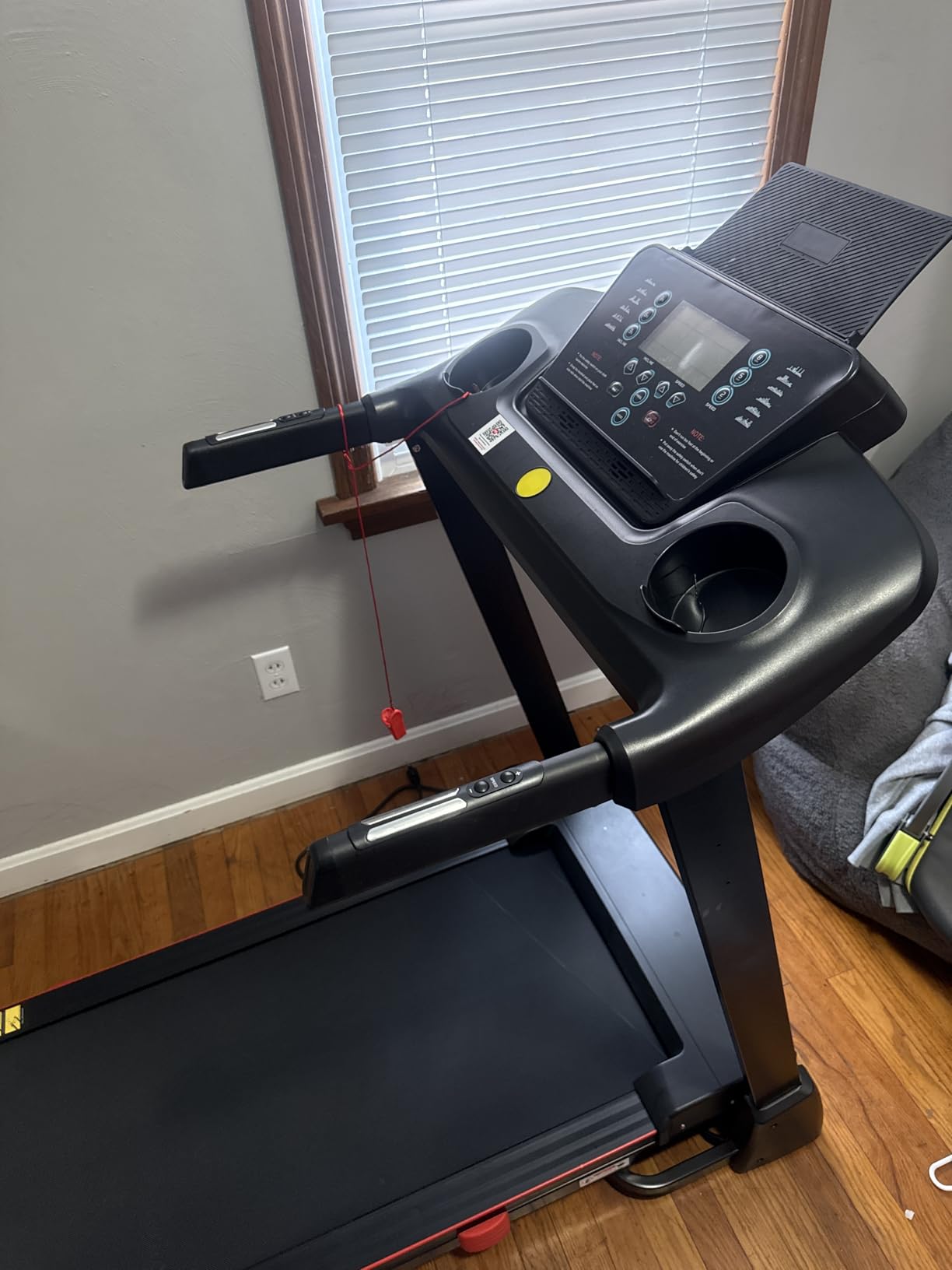 ATEEDGE Treadmills for Home, 15% Auto Incline, 0.5-10 MPH, 18