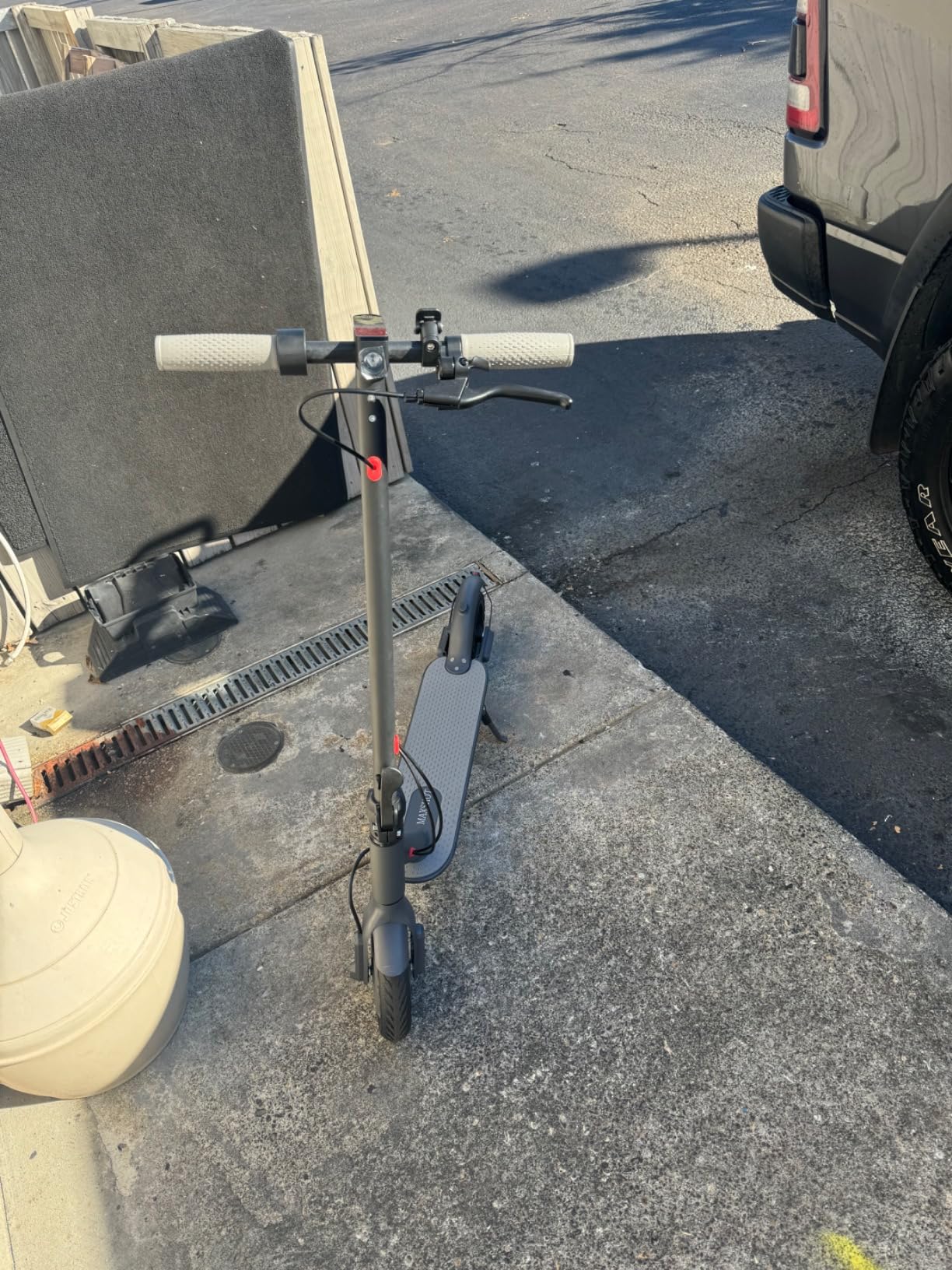 MAXSHOT V1 Electric Scooter for Adults customer photo 2