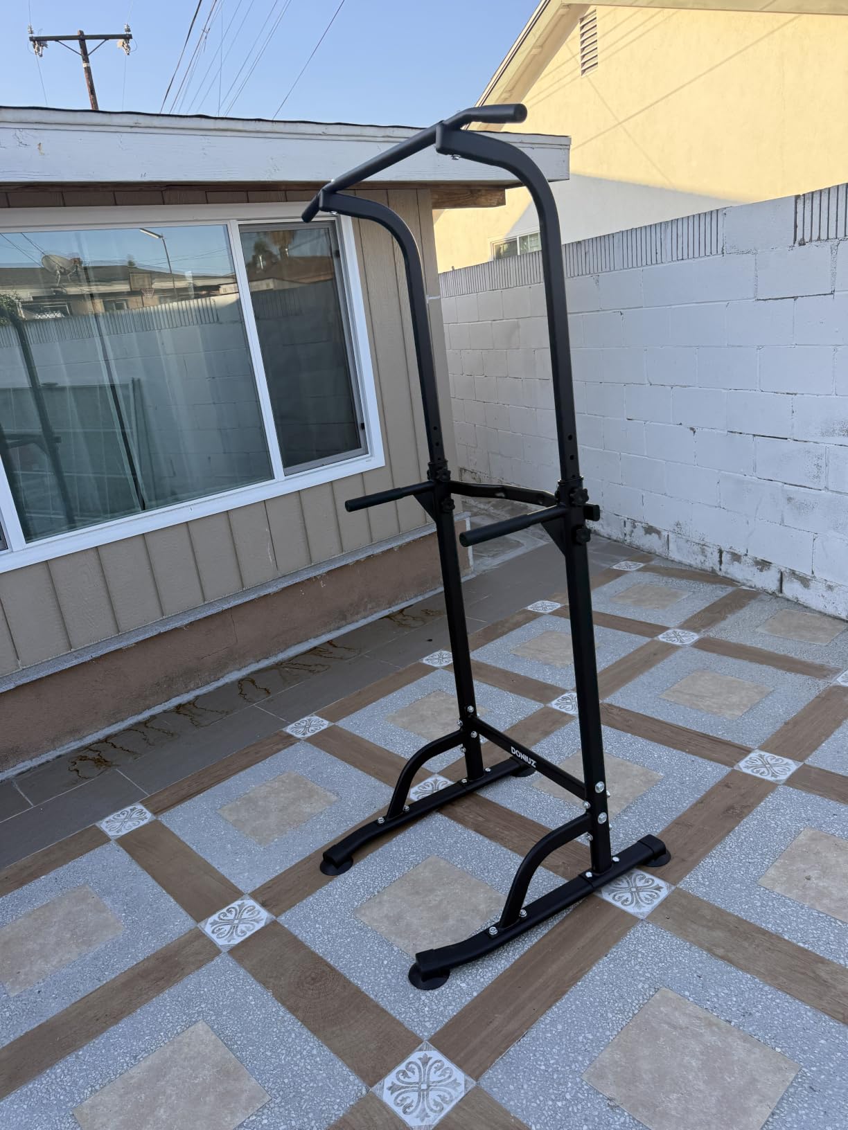 DONIUZ Power Tower Pull Up Bar and Dip Station, Multi-Function Home Gym, Strength Training Fitness Equipment, Height Adjustable customer photo 2