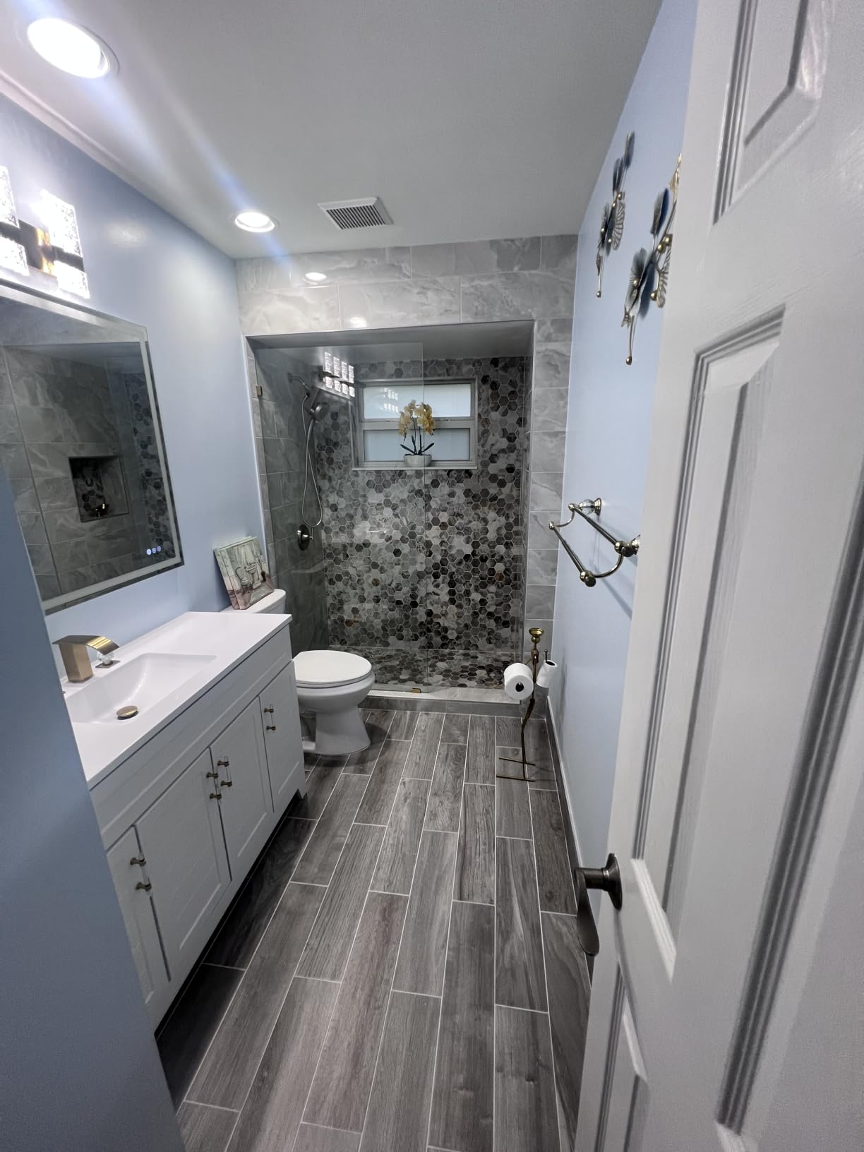 Koonmi 48x36 LED Bathroom Mirror with Light, Anti-Fog, 3 Colors | Backlit + Front Lit, Dimmable Brightness, Shatterproof HD Distortion-Free Tempered Glass customer photo 1